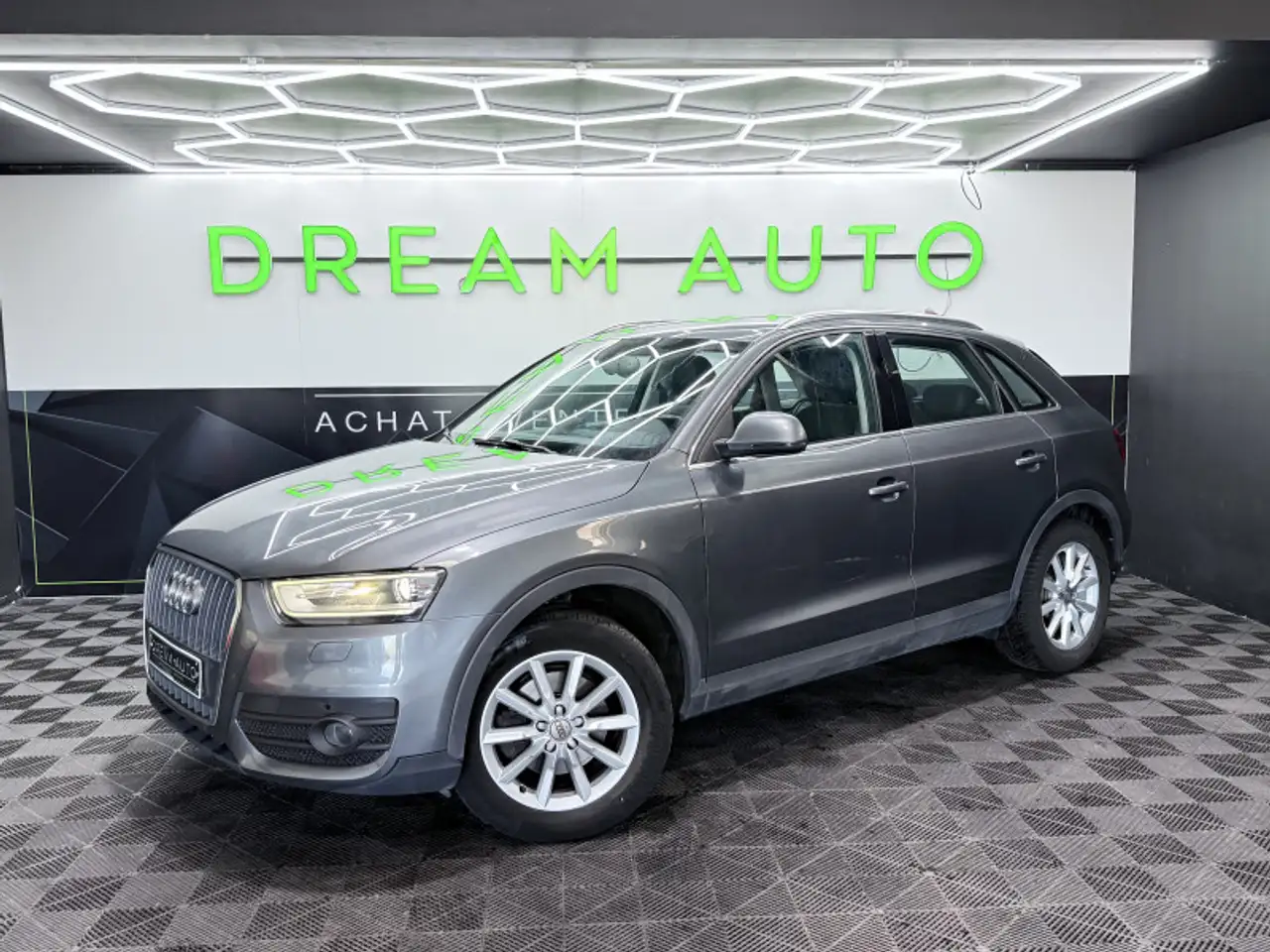 Audi Q3 2.0 TDI 140CH AMBITION LUXE