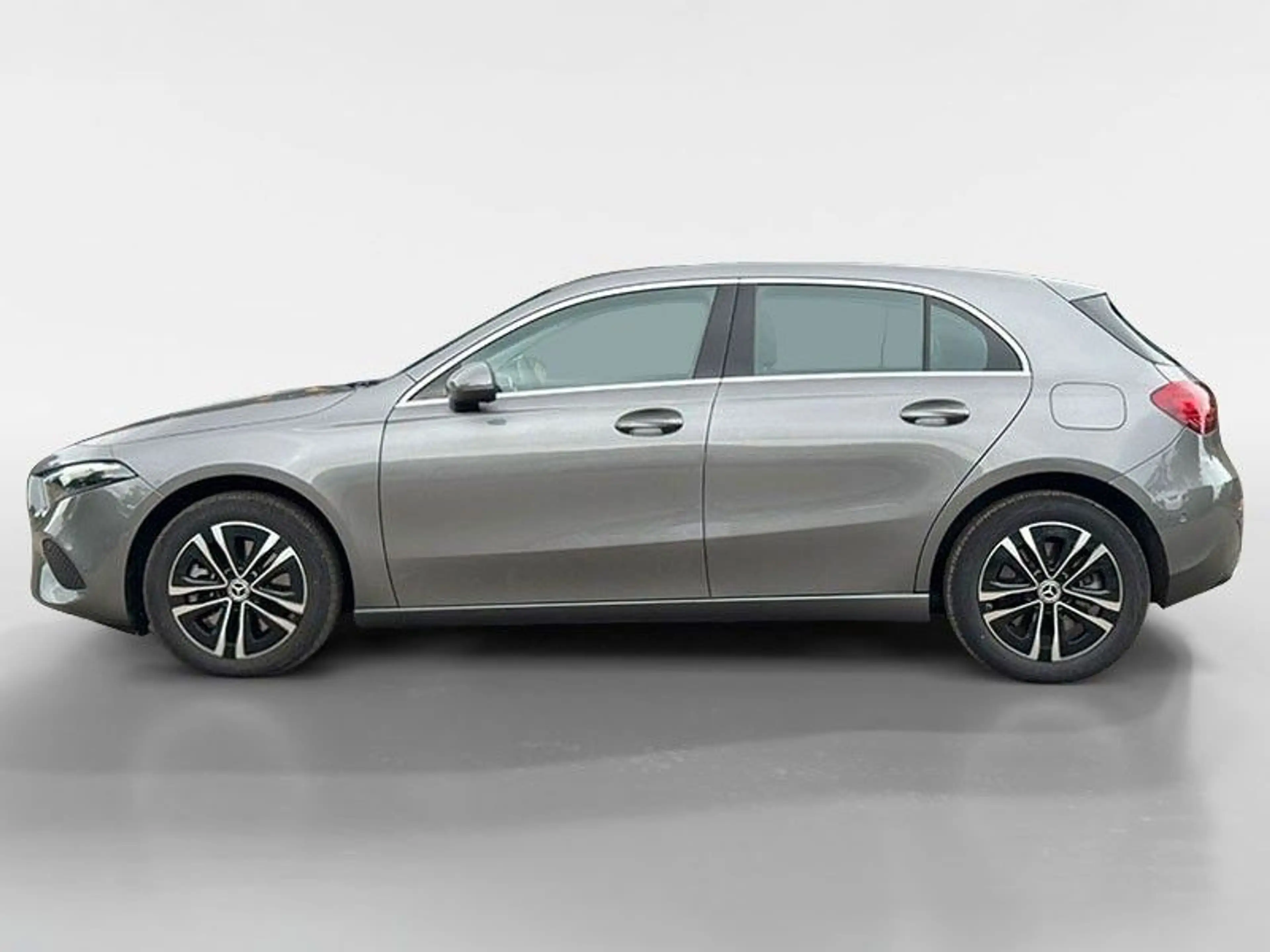 Mercedes-Benz A 250 A A 250 e — photo 2