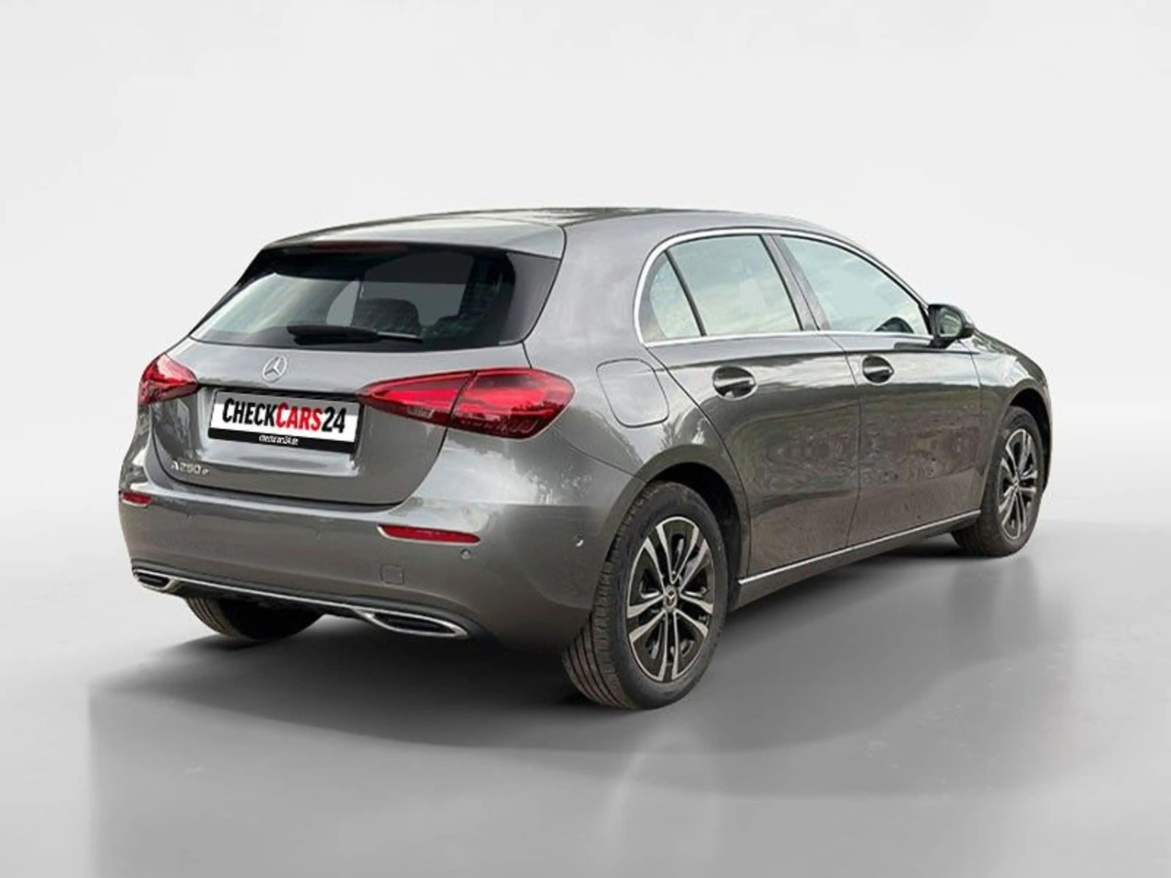 Mercedes-Benz A 250 A A 250 e — photo 4