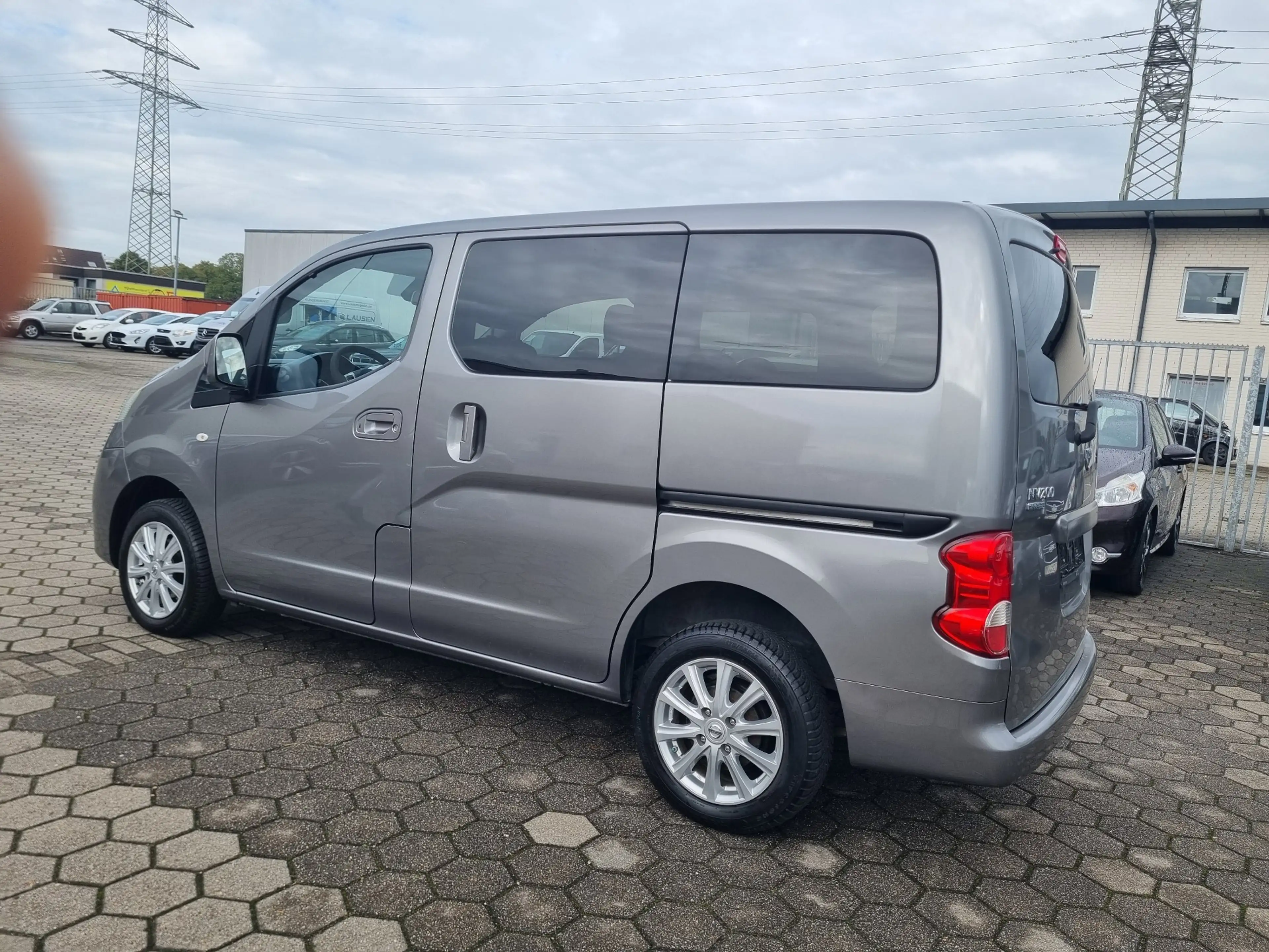 Nissan NV200 1.5 dCi Tekna Premium"7-Sitzer"Navi"Allwetter bere — photo 4