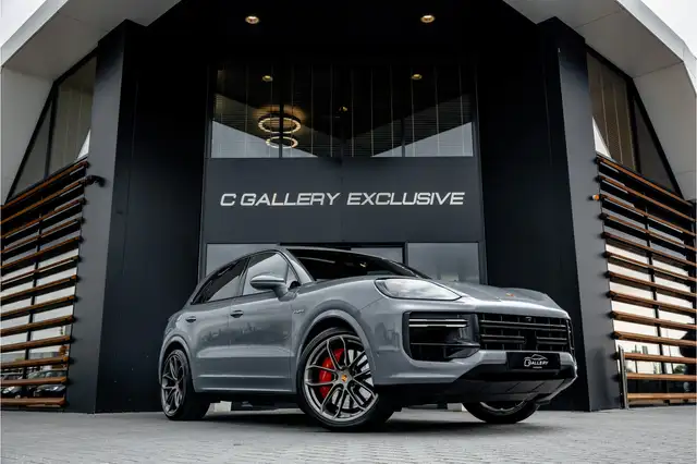 Porsche Cayenne 4.0 Turbo E-Hybrid - Sport Chrono + | Panorama | B