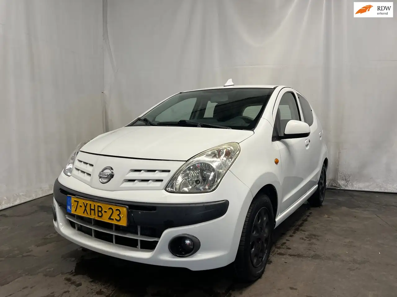 Nissan Pixo