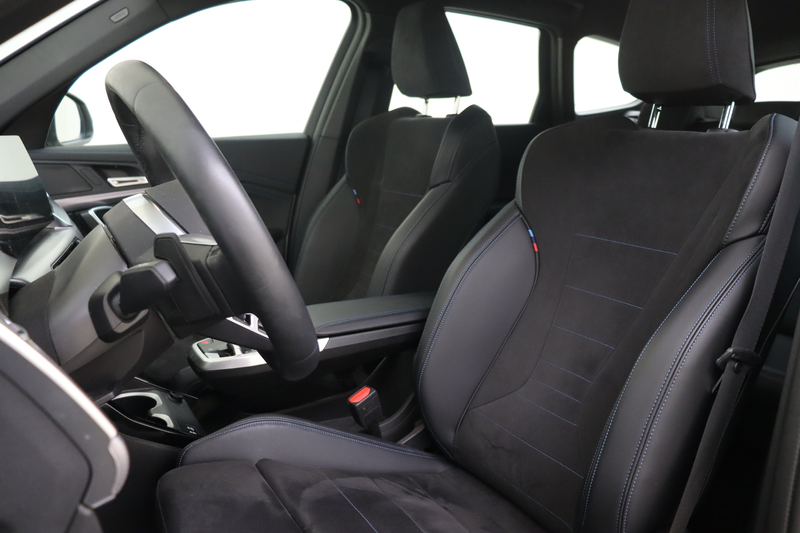 BMW X1 xDrive25e M Sport Automaat / Sportstoelen / Achter — photo 8