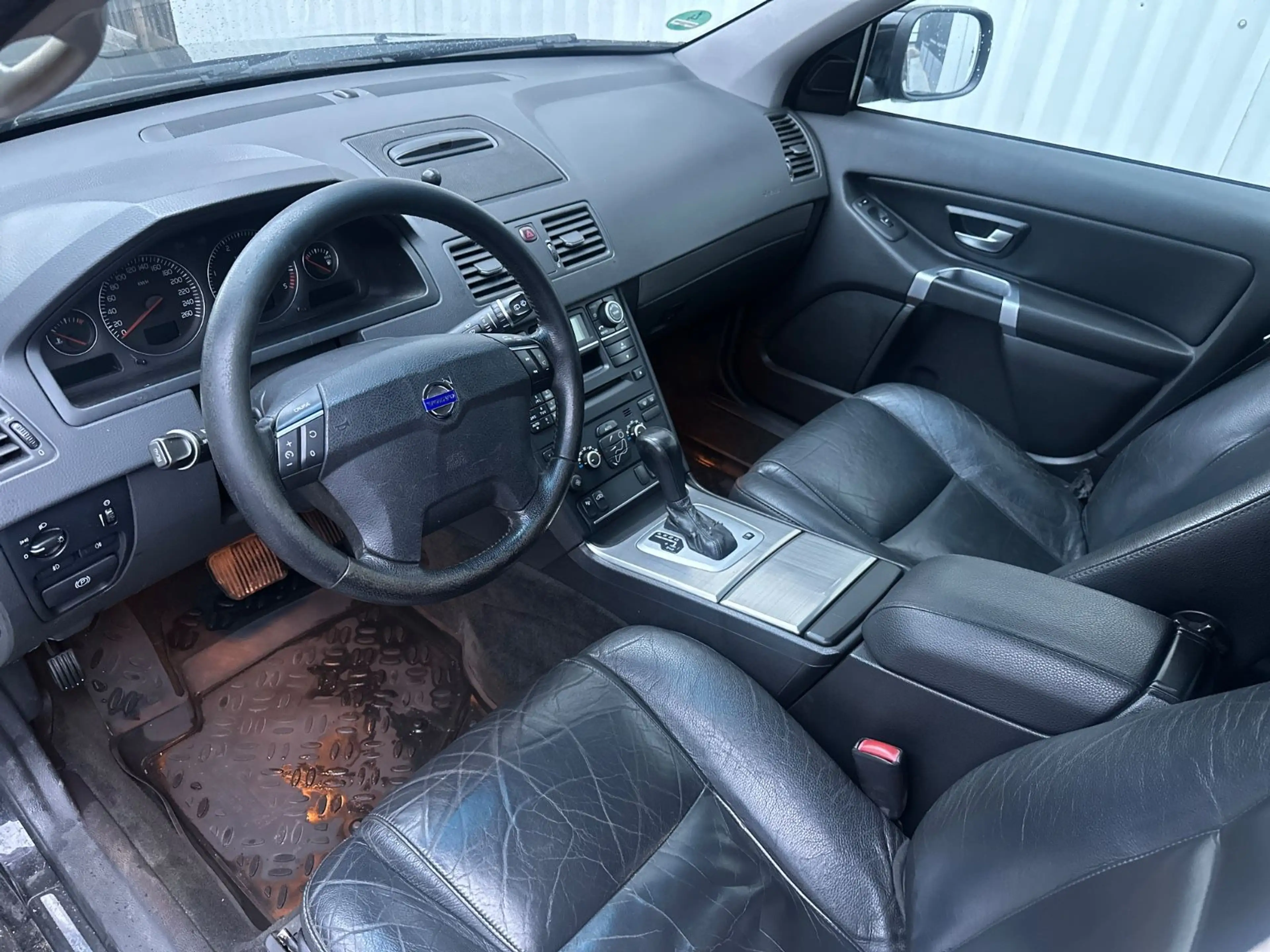 Volvo XC90 D5 2,4l,AWD,Automatik,Leder, AHK — photo 15