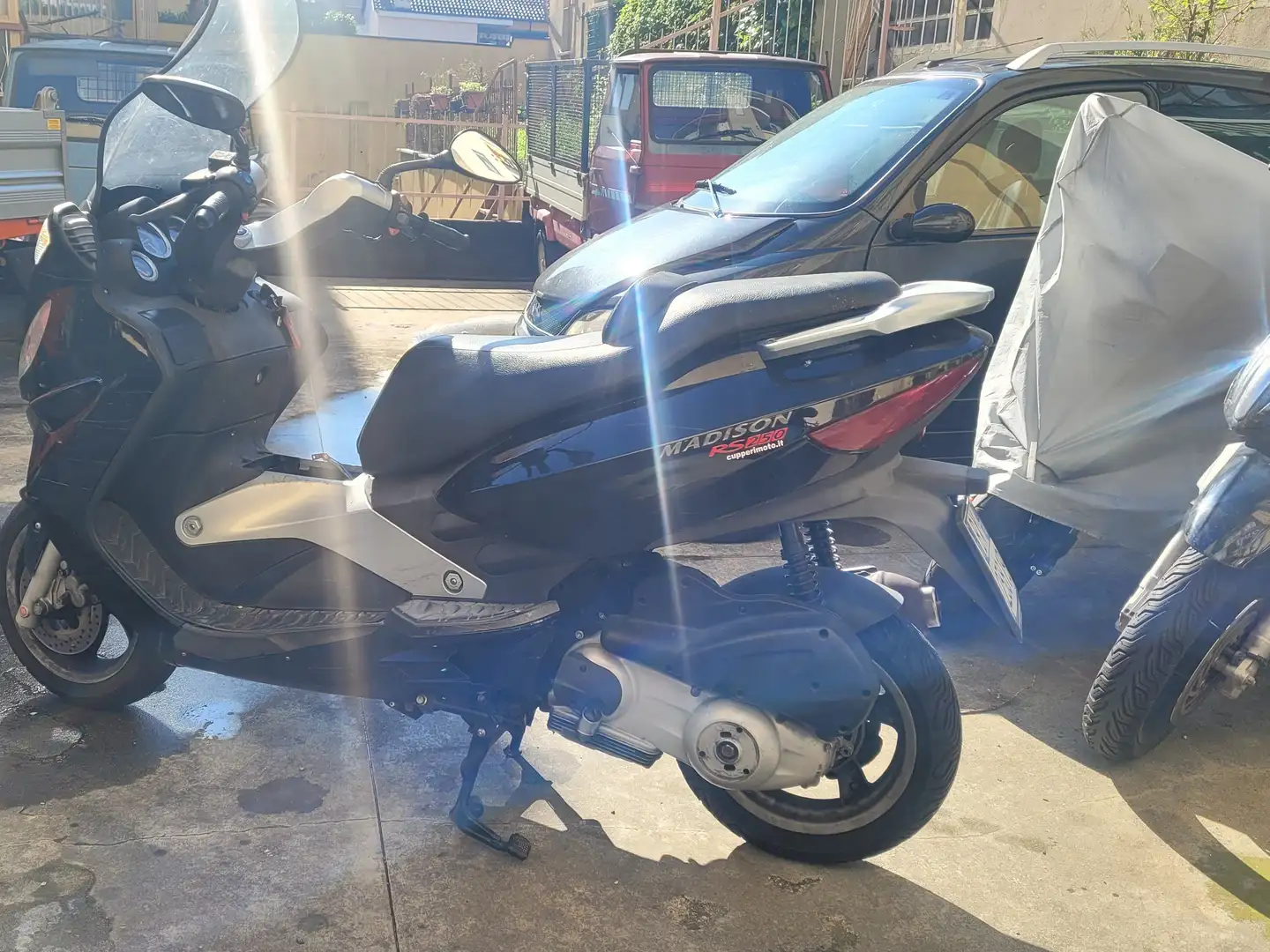 Malaguti Madison 250 Nero - 1