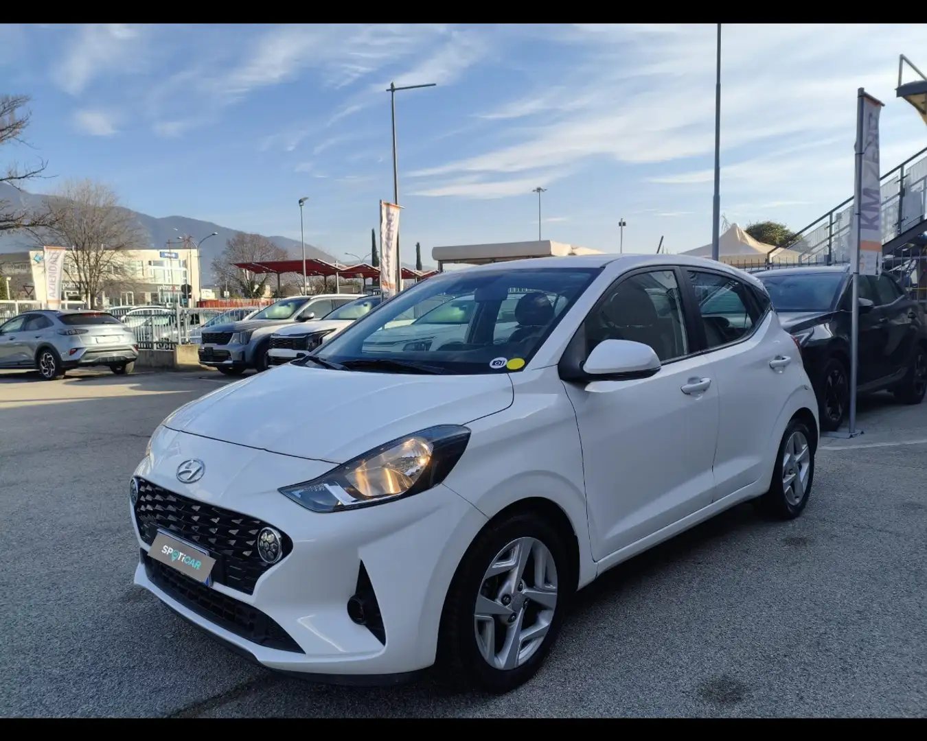 Hyundai i10 1.0 Econext Tech Blanc - 1