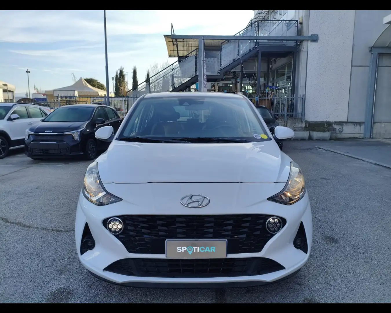 Hyundai i10 1.0 Econext Tech Blanc - 2