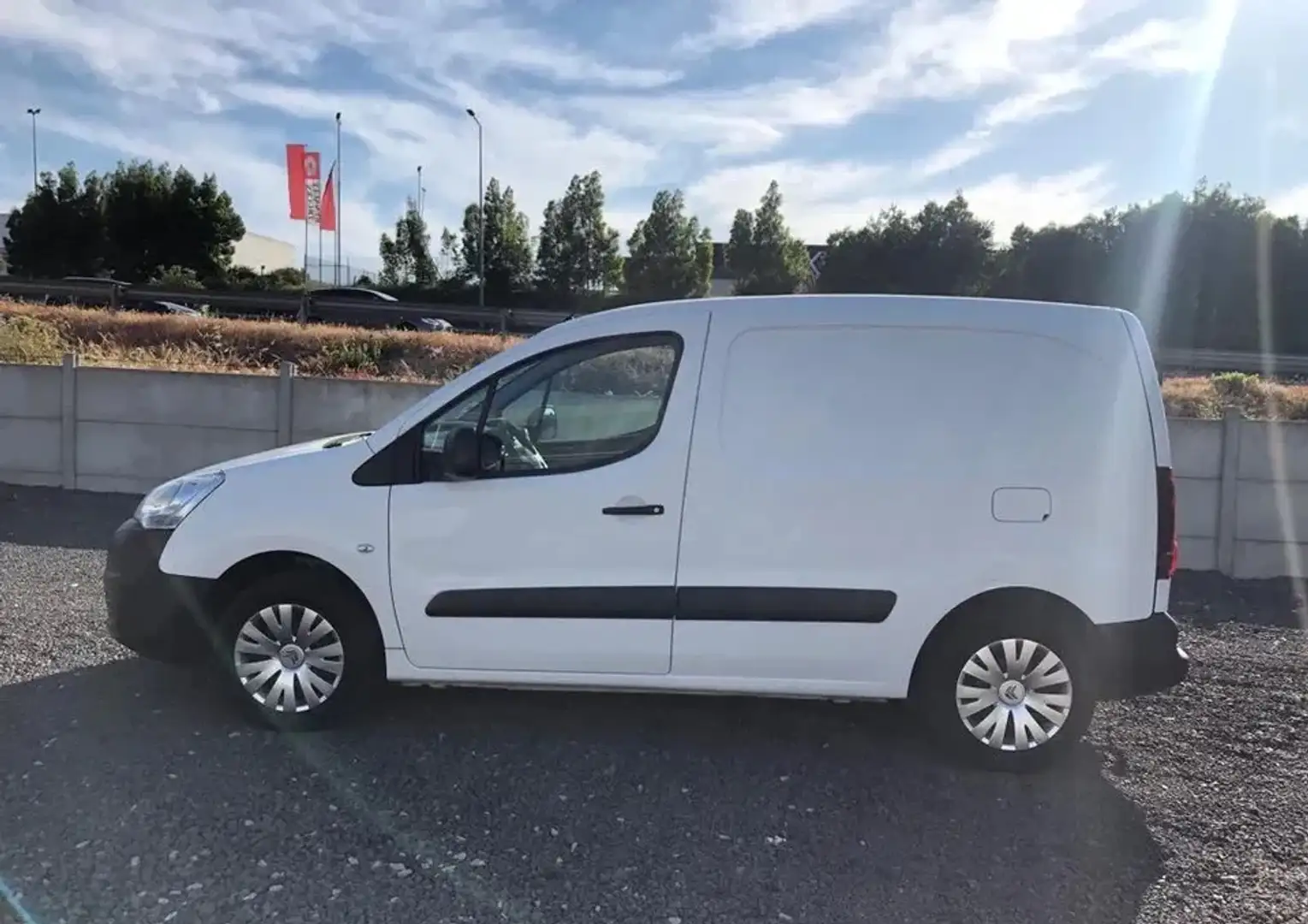 Citroen Berlingo 3L 1.6 HDI 105 Cv Blanco - 1