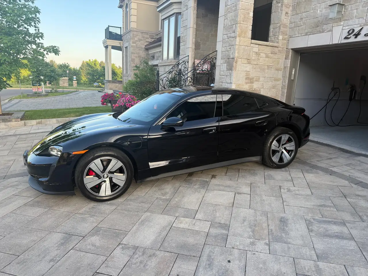 2023 Porsche Taycan