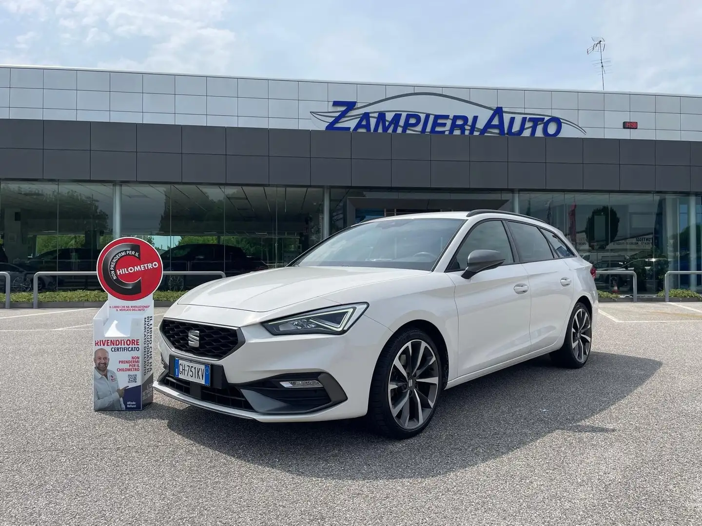 SEAT Leon IV Sportstourer 2.0 tdi FR 150cv dsg Bianco - 1