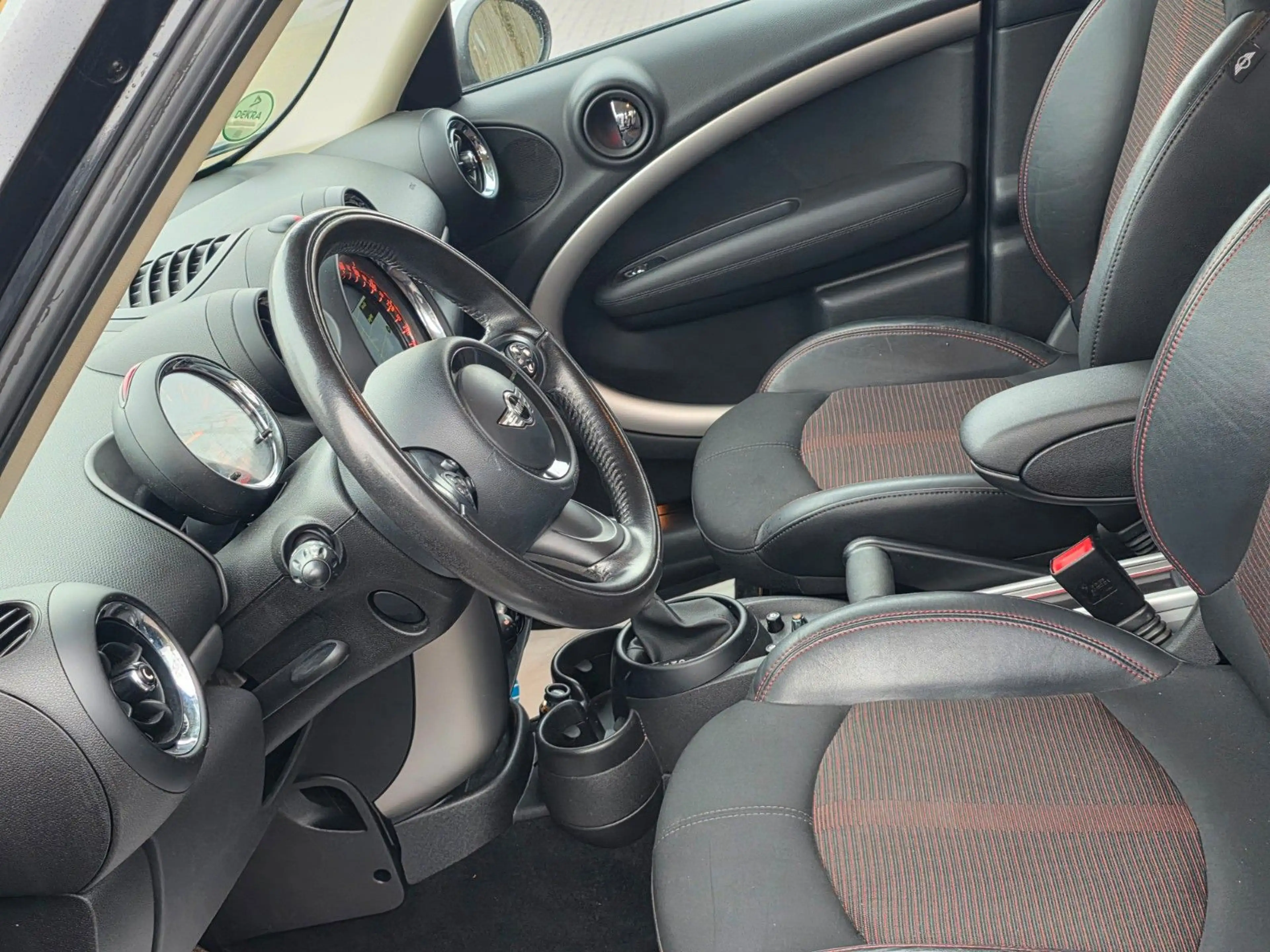 MINI Cooper D Countryman Cooper D — photo 10