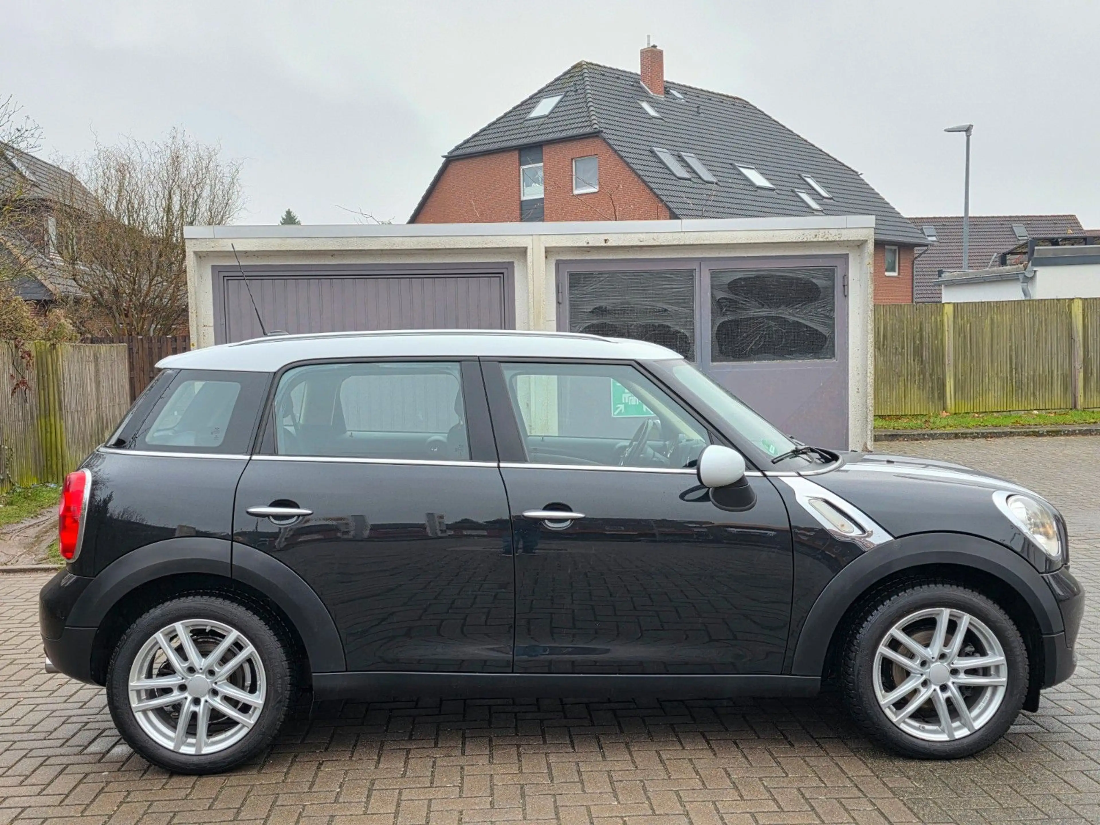 MINI Cooper D Countryman Cooper D — photo 6
