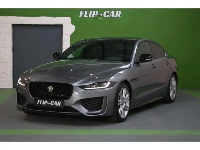 Jaguar XE D200 - MHEV - BVA BERLINE R-Dynamic SE PHASE 2