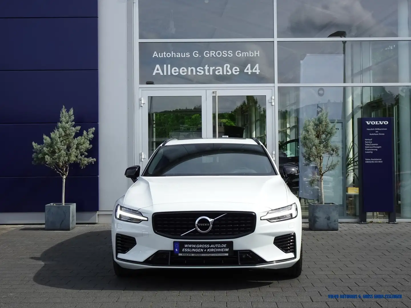 Volvo V60 T6 AWD Recharge Geartronic R-Design Bianco - 2