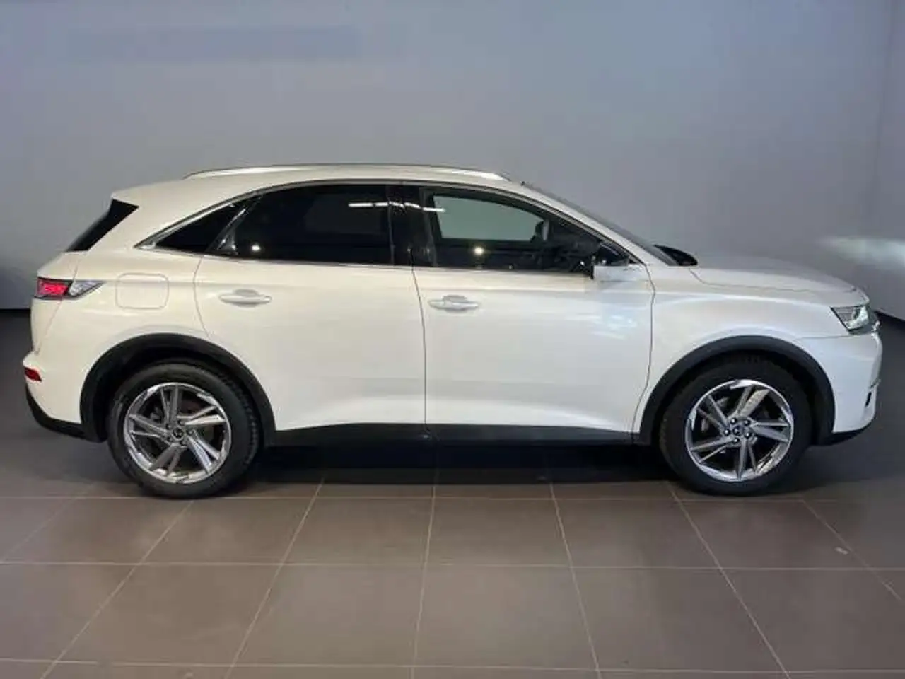 DS Automobiles DS 7 Crossback 2021
