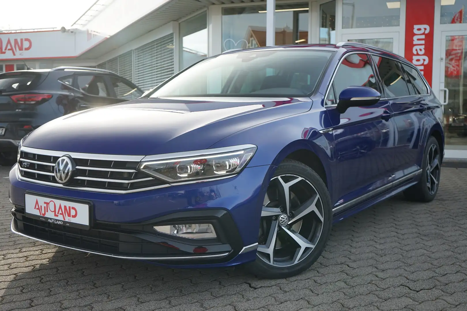 Volkswagen Passat Variant 2.0 TDI DSG R-Line 4Motion Kamera Bleu - 2