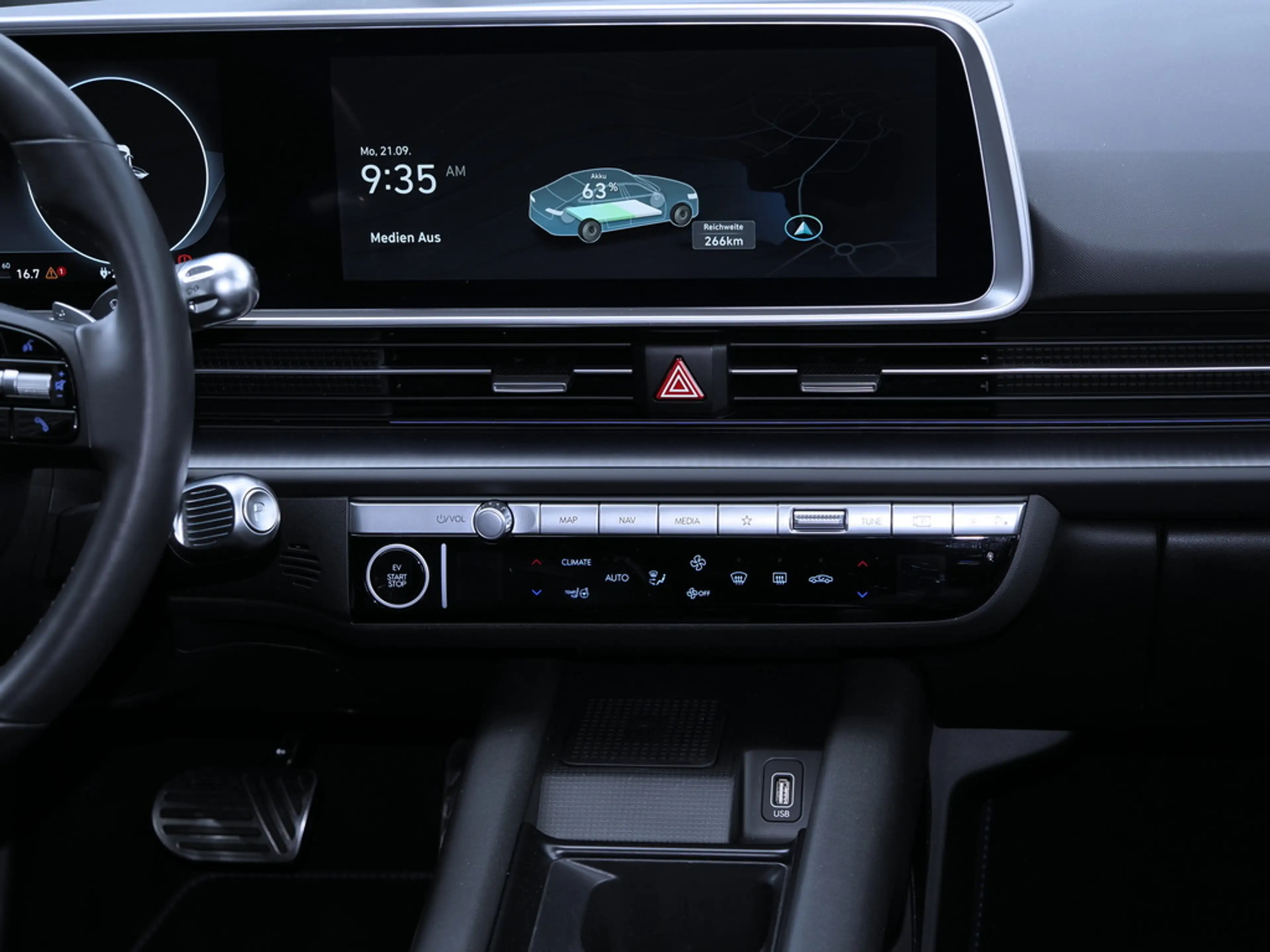 Hyundai IONIQ 6 UNIQ ELEKTRO KAMERA SITZHZG KLIMA HUD — photo 11