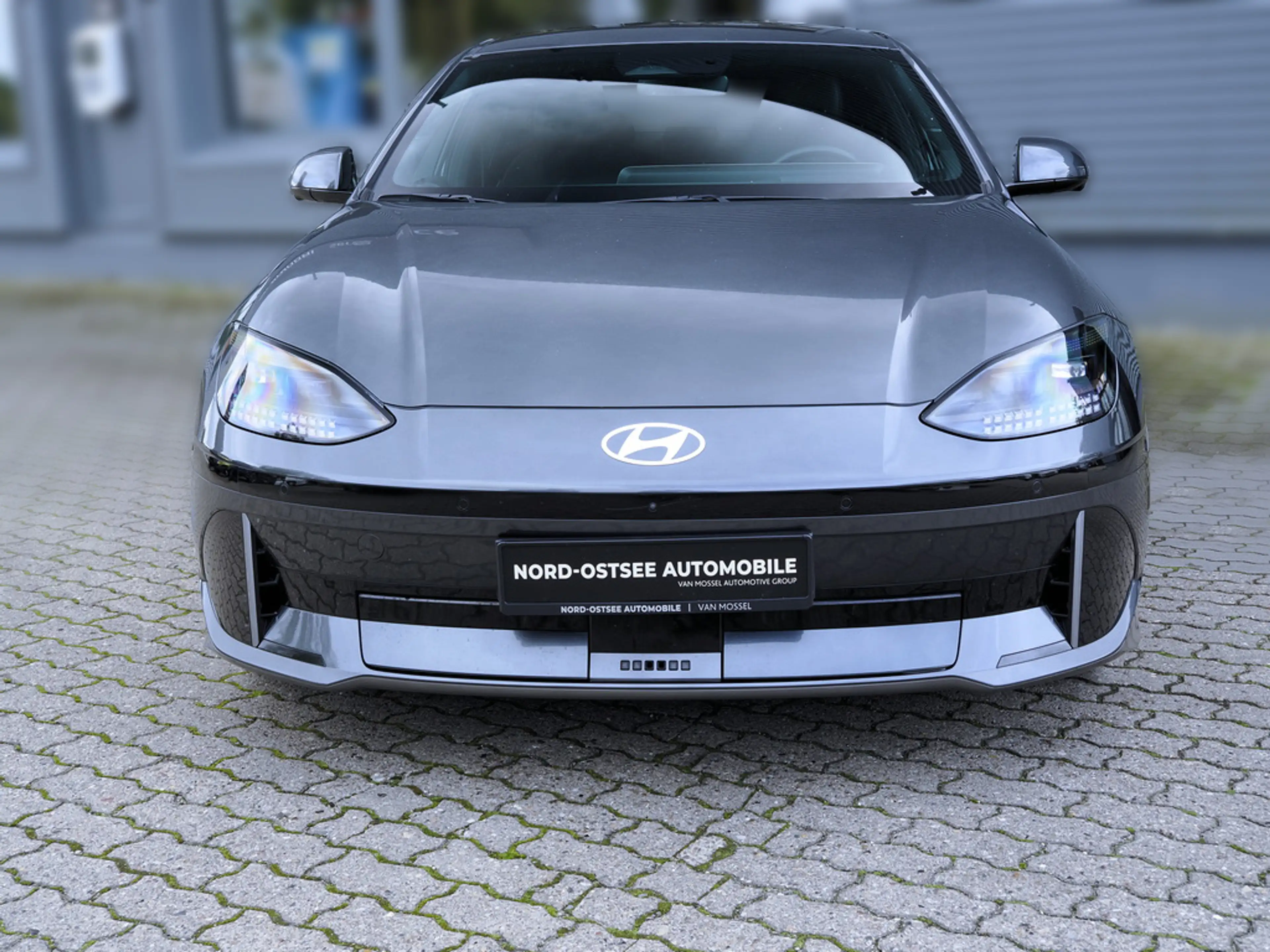 Hyundai IONIQ 6 UNIQ ELEKTRO KAMERA SITZHZG KLIMA HUD — photo 4