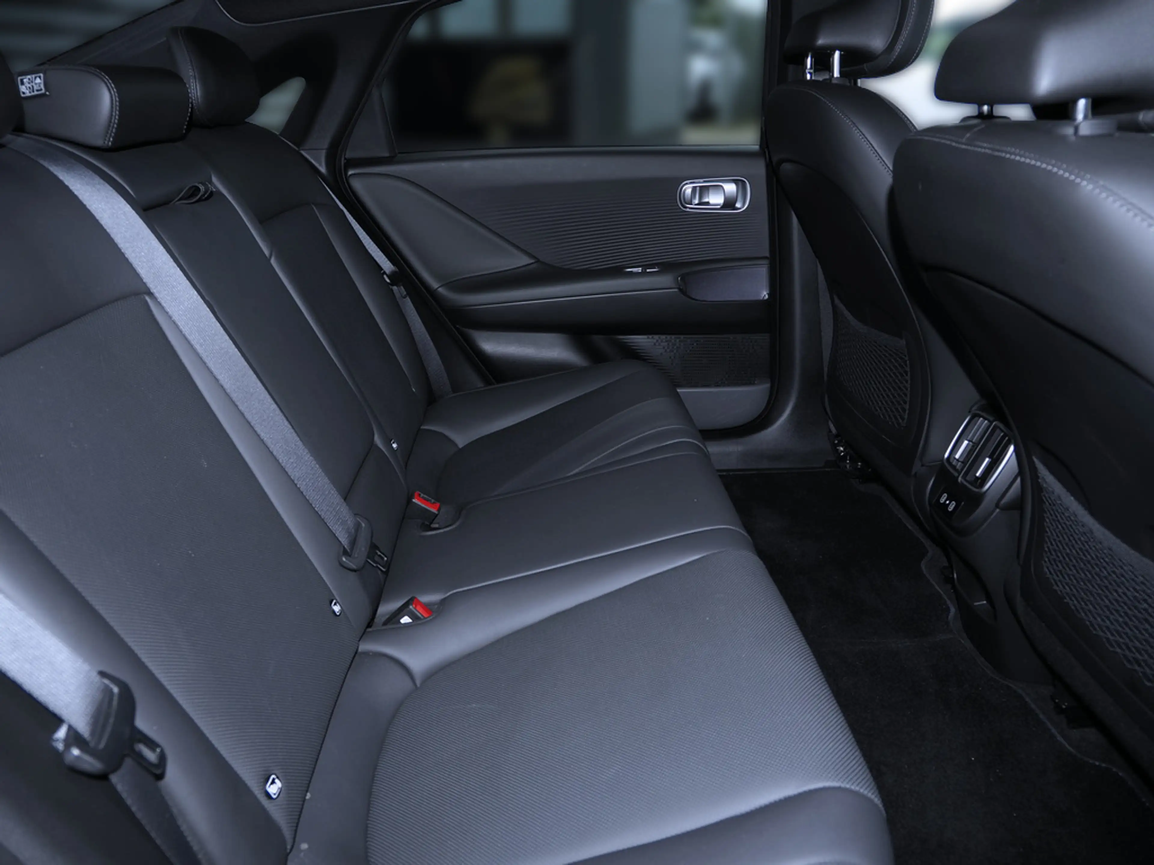 Hyundai IONIQ 6 UNIQ ELEKTRO KAMERA SITZHZG KLIMA HUD — photo 14