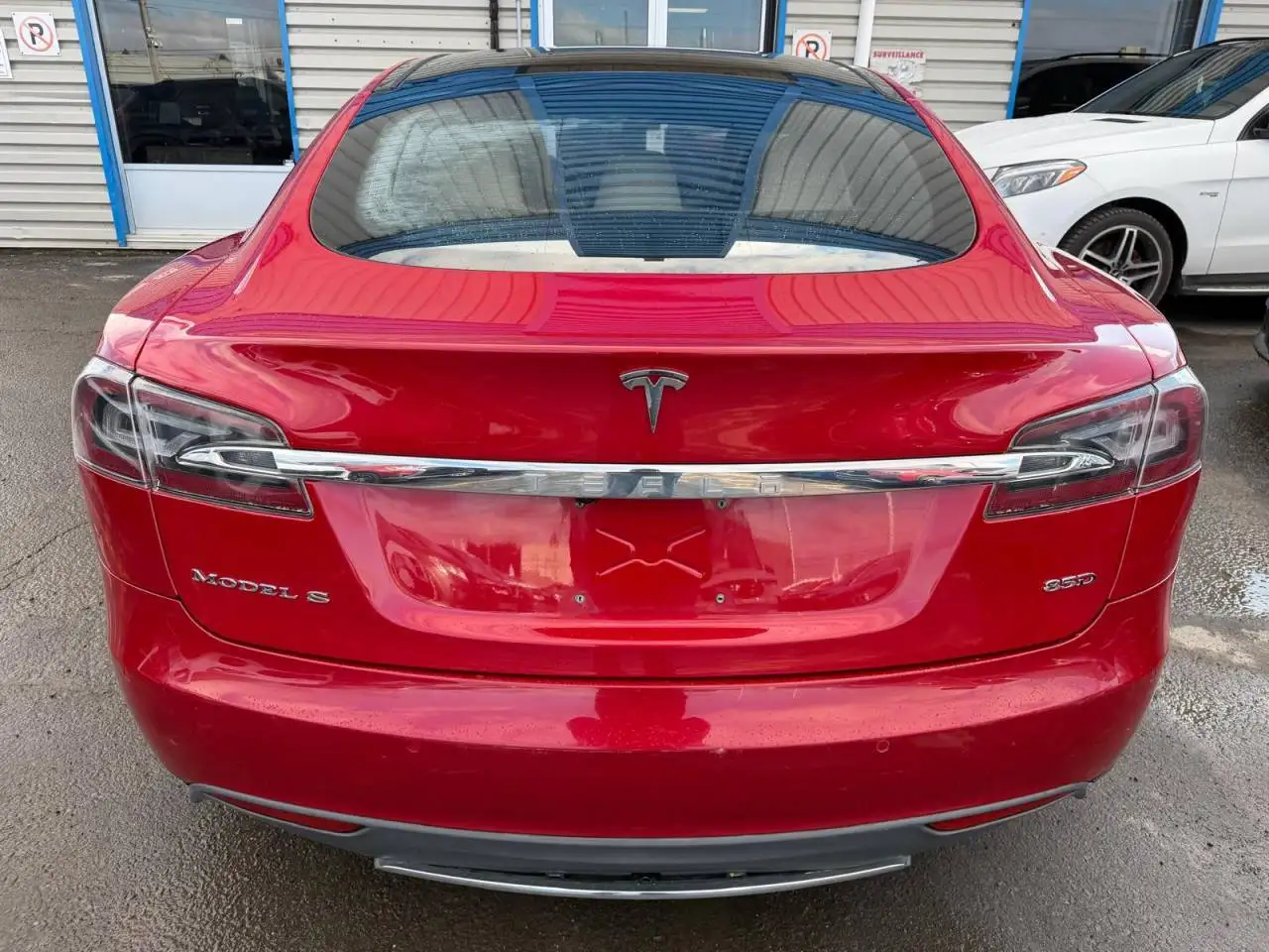 Tesla Model S снимка Tesla Model S