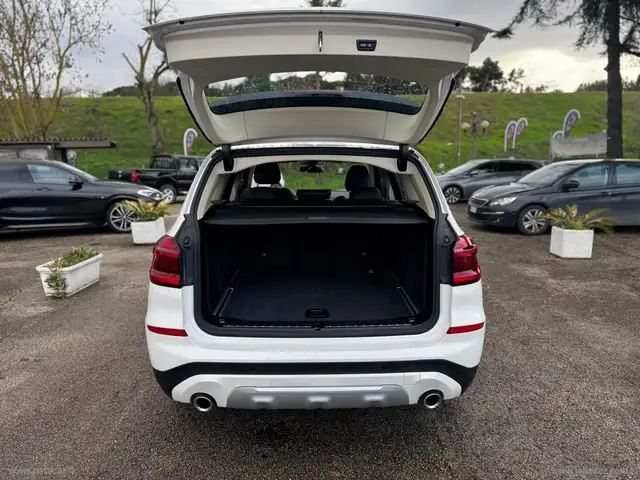 BMW X3 view 14