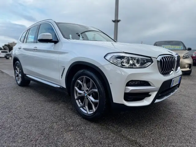BMW X3 view 3