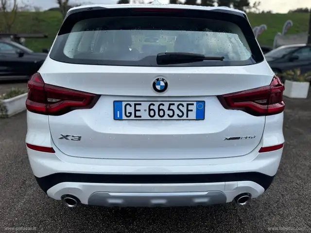 BMW X3 view 13