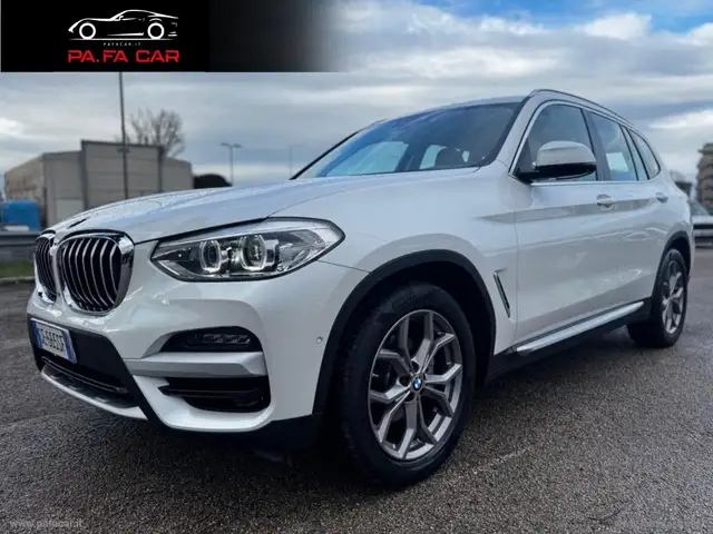BMW X3 view 9