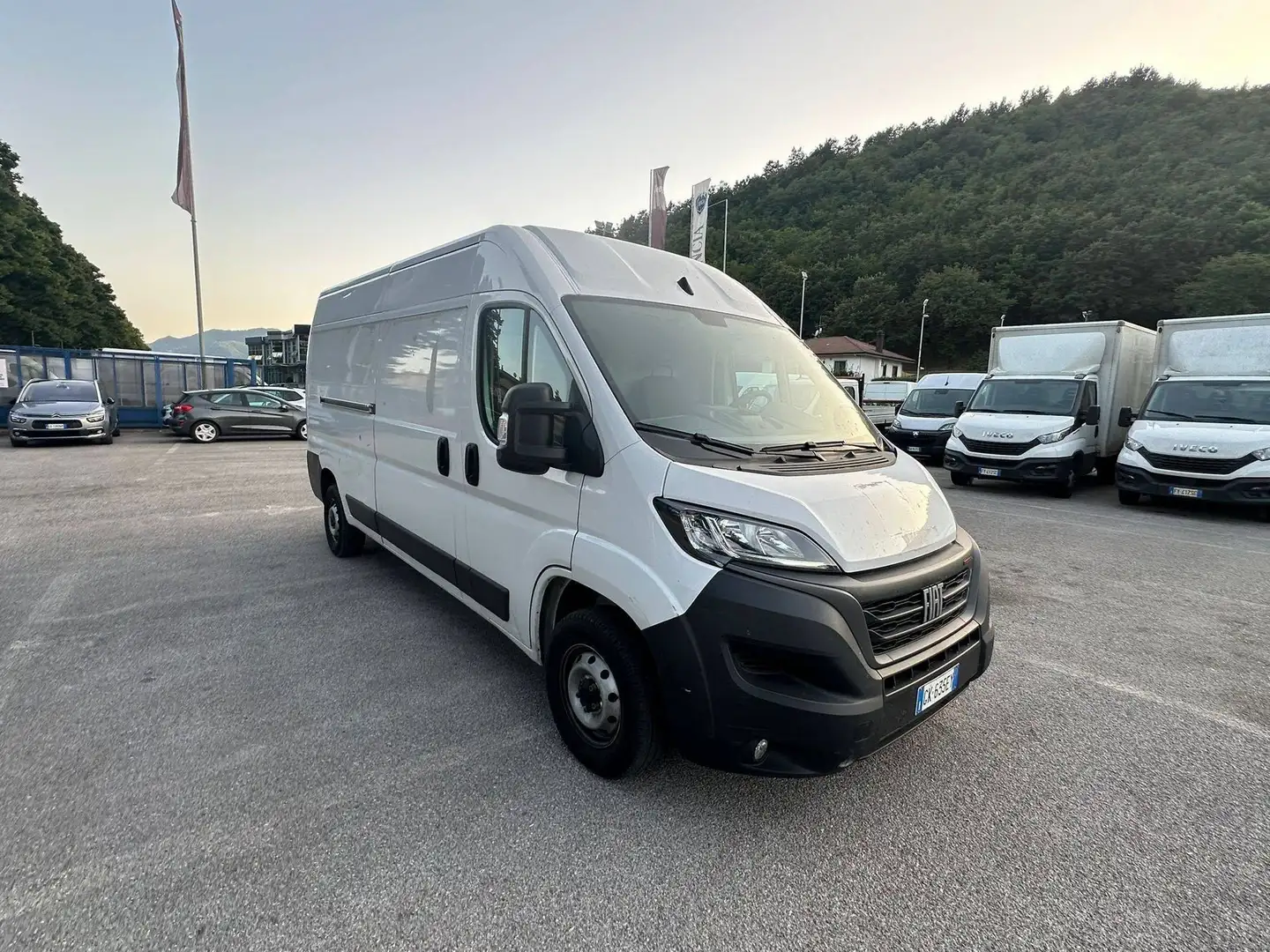 Fiat Ducato furgone 35q lh2 160cv 2.2 multijet 3 e6d Weiß - 2
