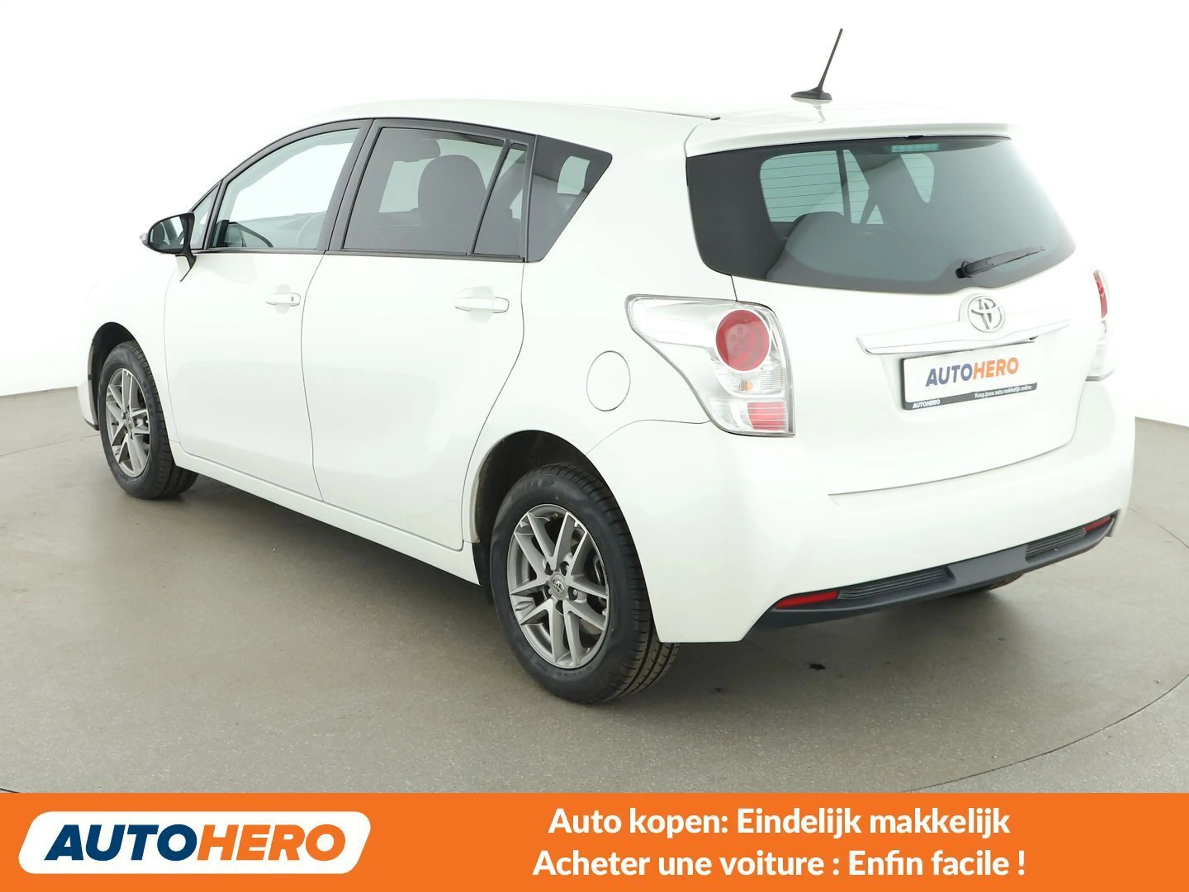 Toyota Verso 1.8 Comfort — photo 4