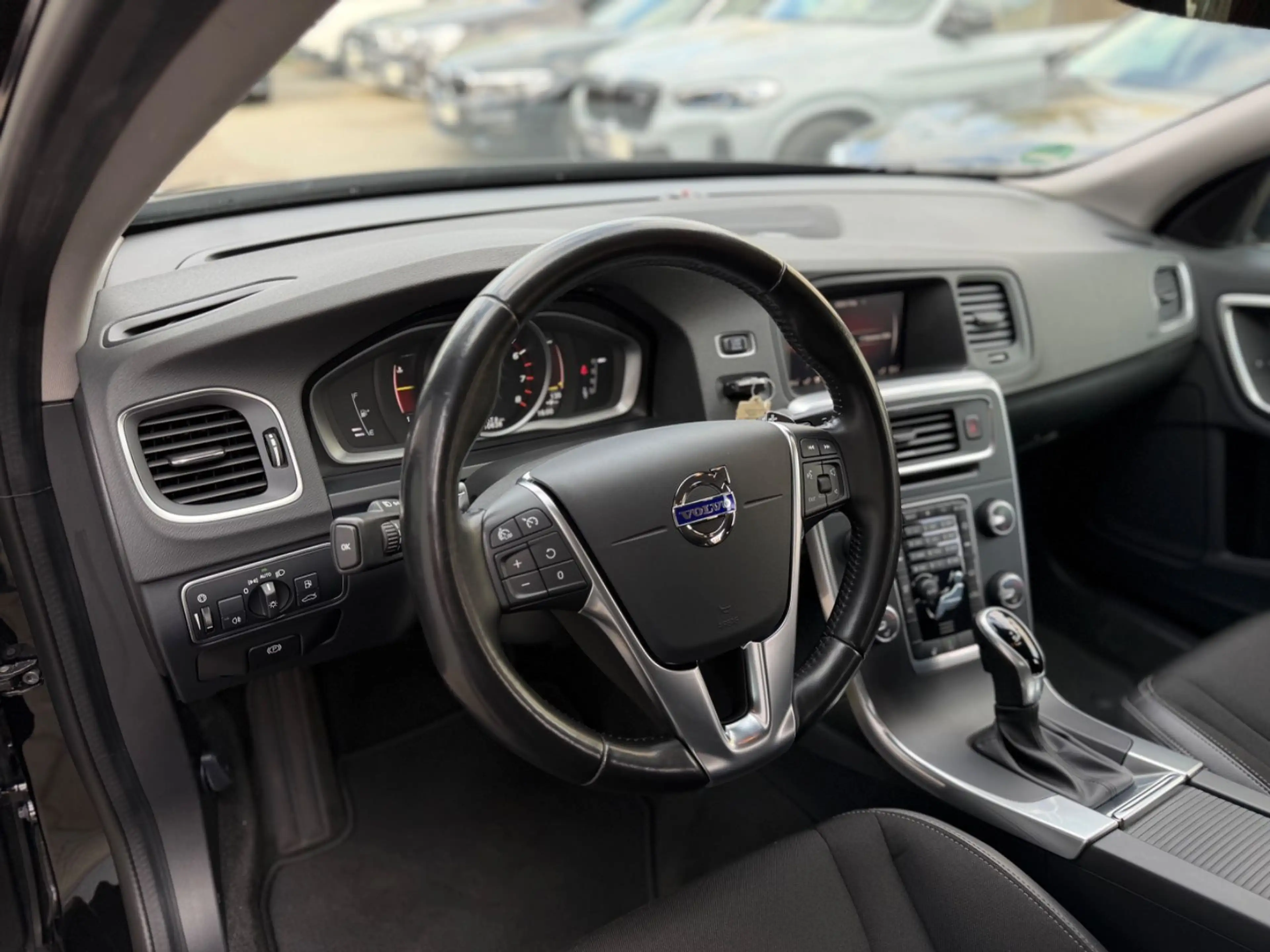 Volvo V60 T5 Geartronic Kombi Linje Business 1.HAND — photo 12