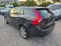 Volvo V60 Kombi Momentum TÜV neu Grau - thumbnail 3