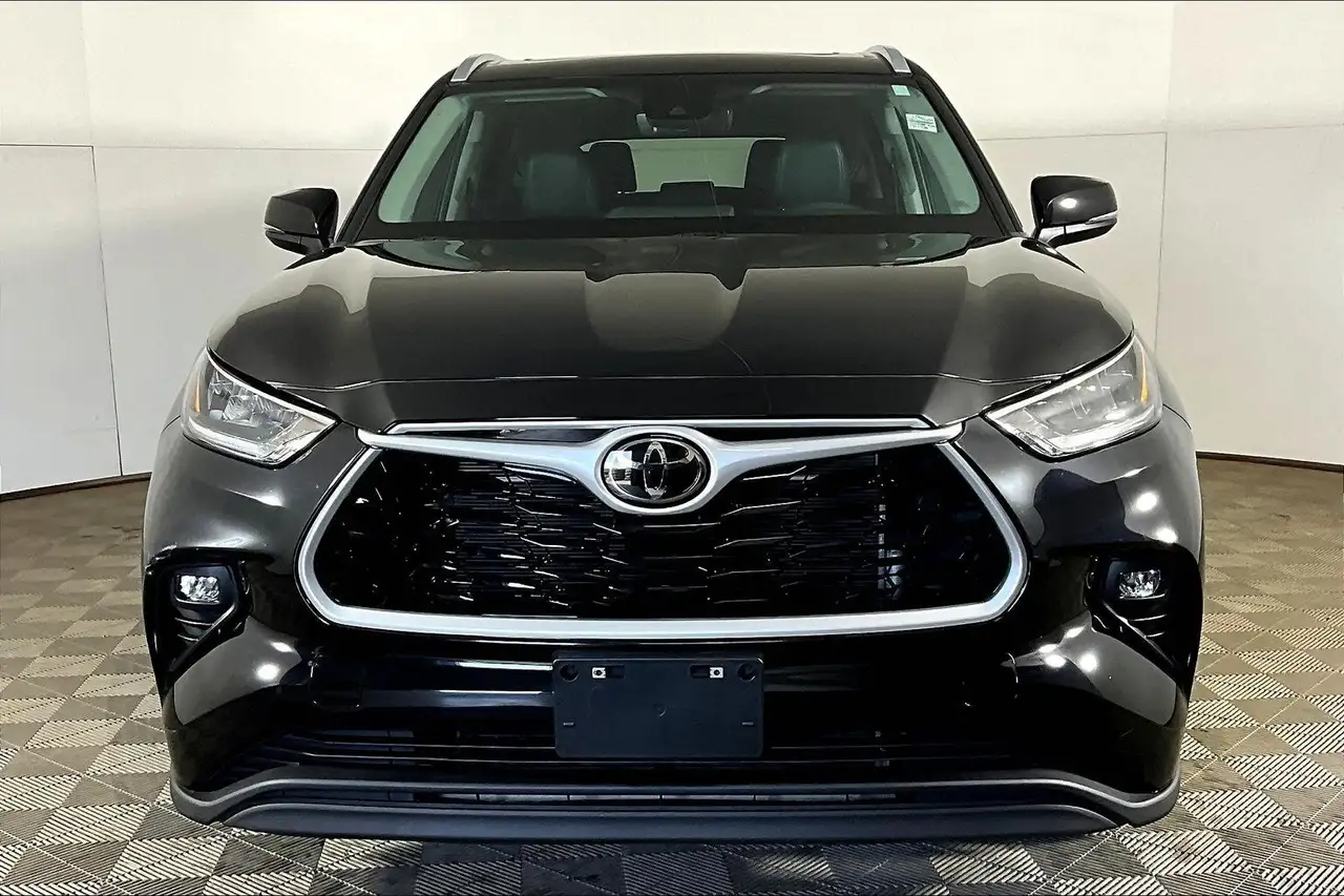 Toyota Highlander снимка Toyota Highlander