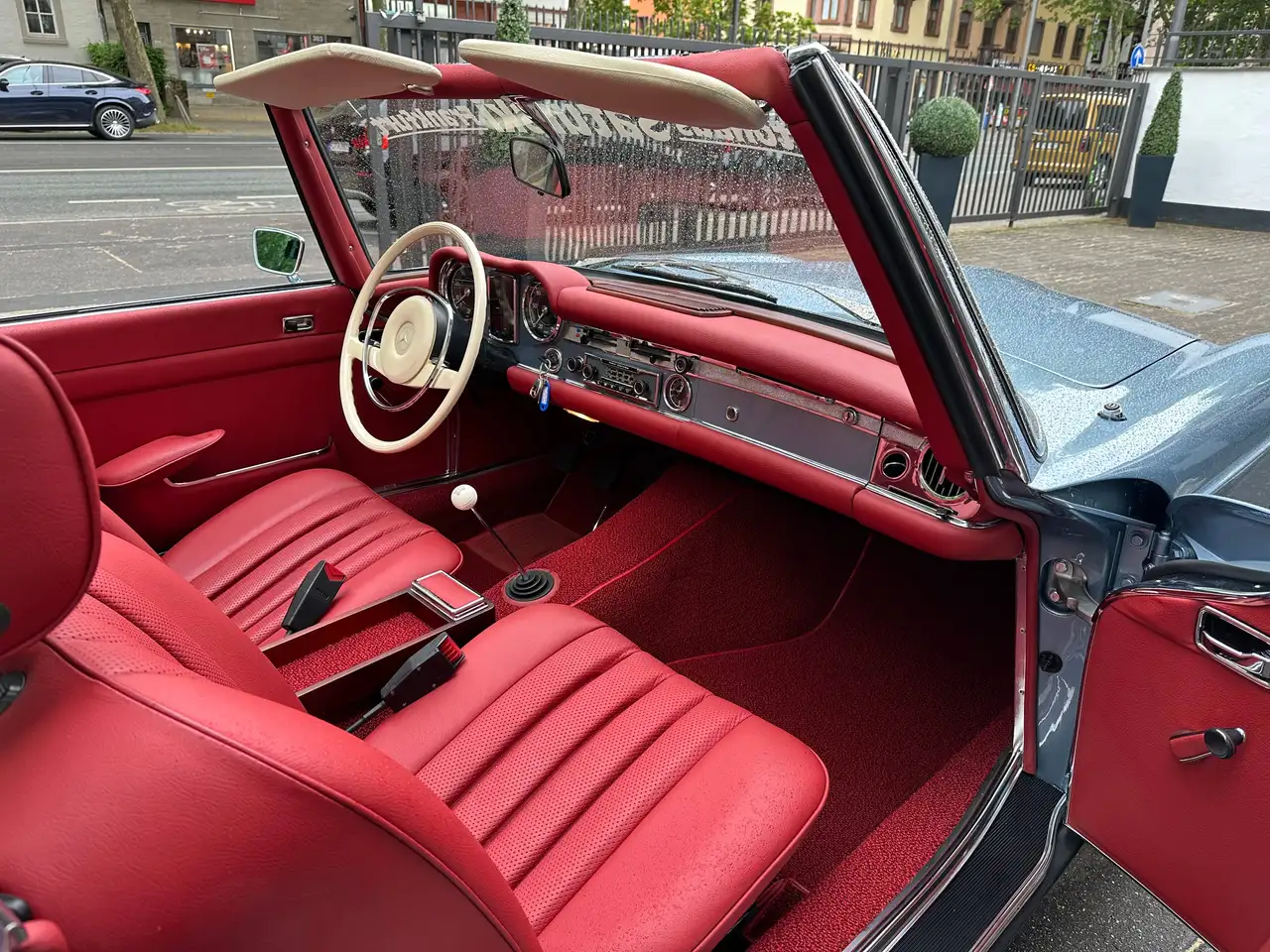 Mercedes-Benz 280 1970 SL 280 Pagode Deutsche Neuwagenauslieferung, 1. Besitzer, im Original Auslieferungszustand, foto 12