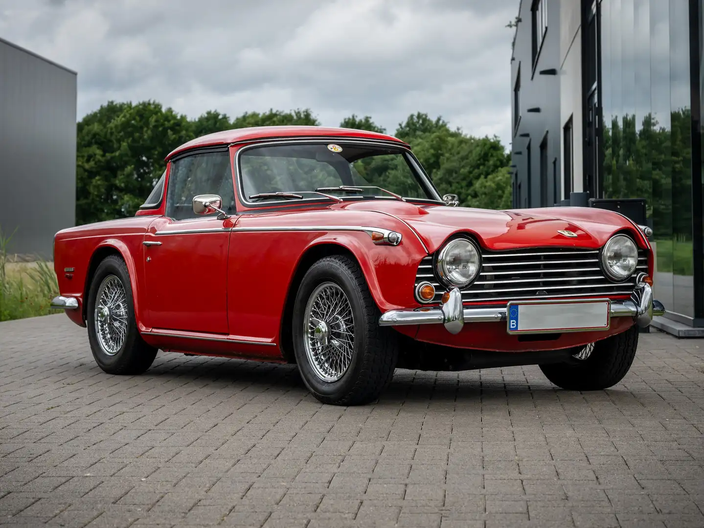 Triumph TR5 PI  EU model  with surrey top Rood - 2