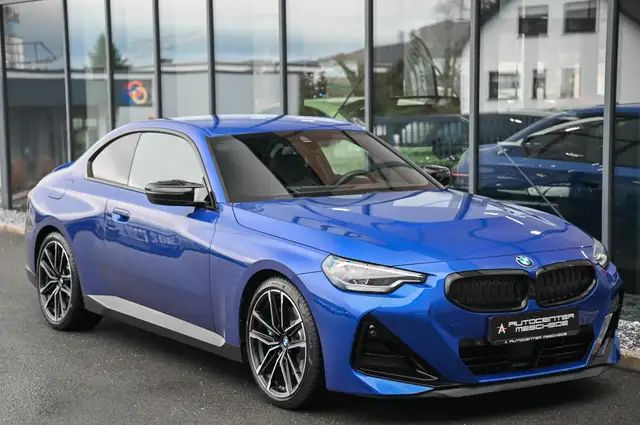 BMW 2 Series view 3
