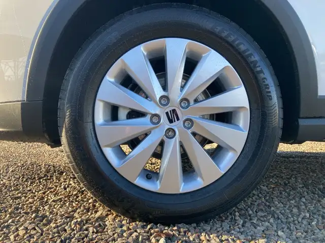 Seat Arona view 13