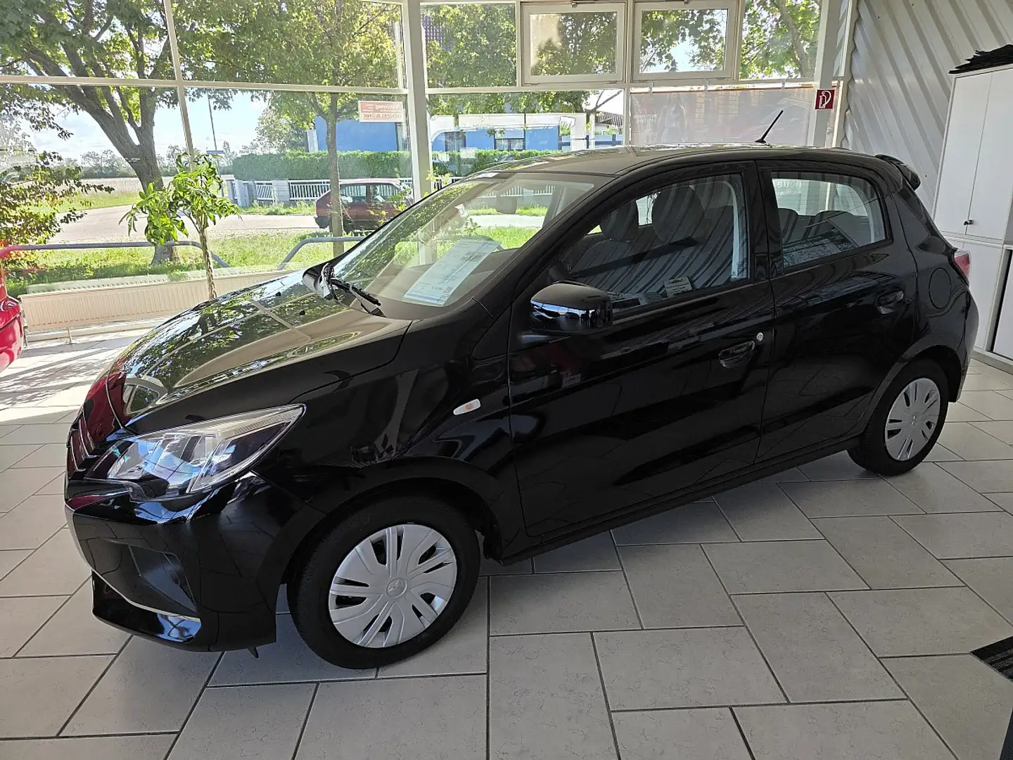 Mitsubishi Space Star 1,2 MIVEC AS&G Inform Schwarz - 1
