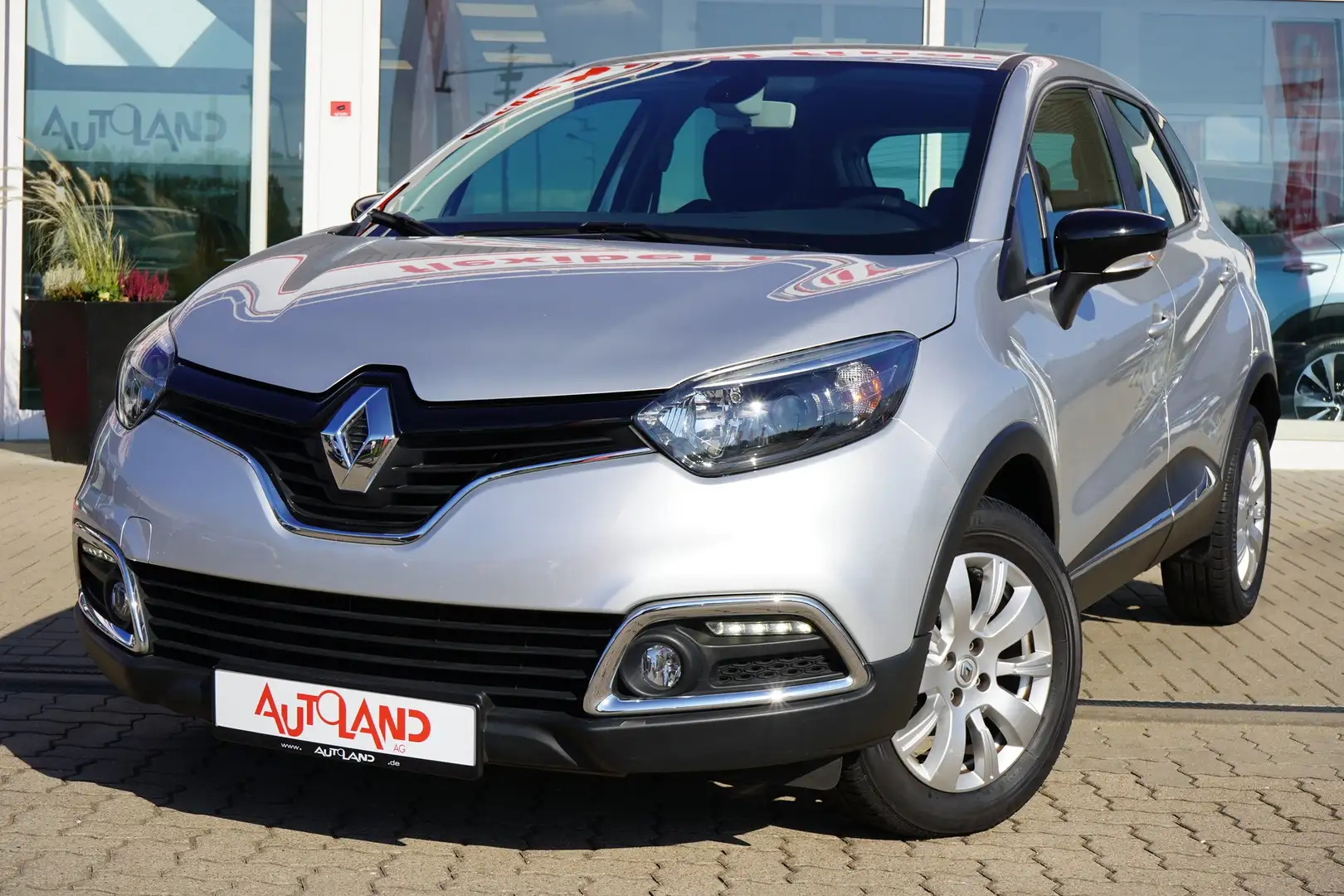 Renault Captur 0.9 TCE Experience Klimaaut. Navi PDC USB Argent - 2