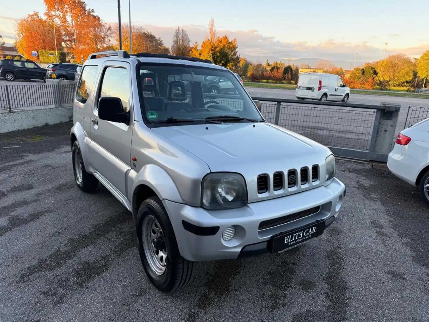 Suzuki Jimny 1.3i 16V cat 4WD JLX Special Argento - 1