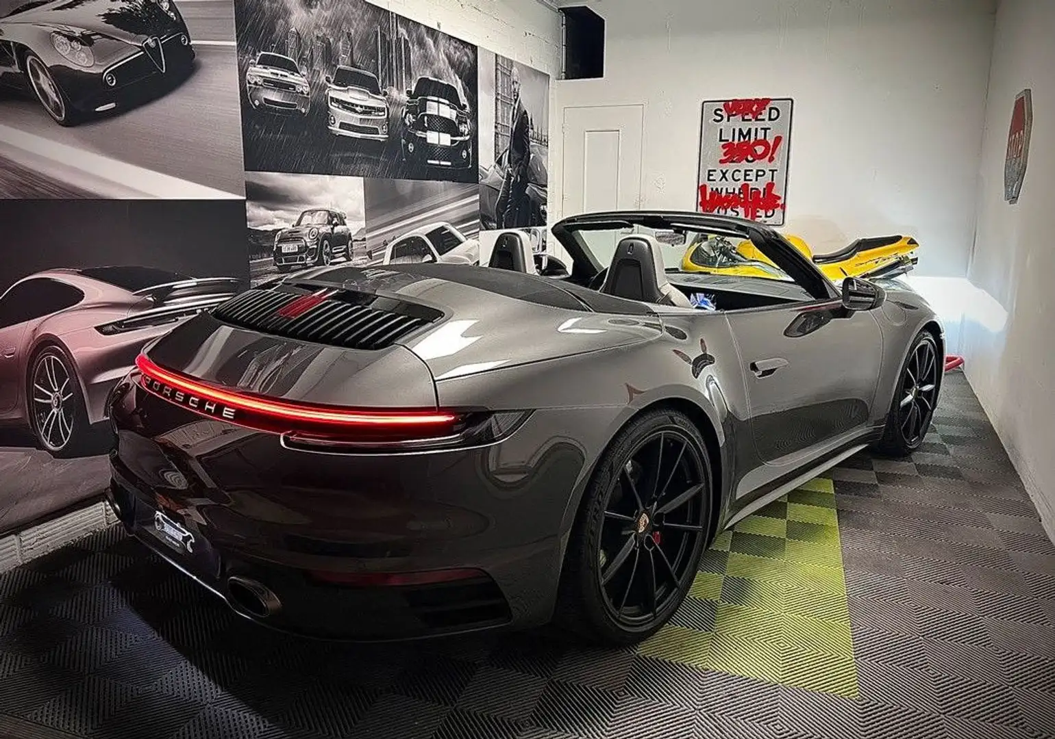 Porsche 992 (992) cabriolet 3.0 450 carrera s pdk Grau - 2