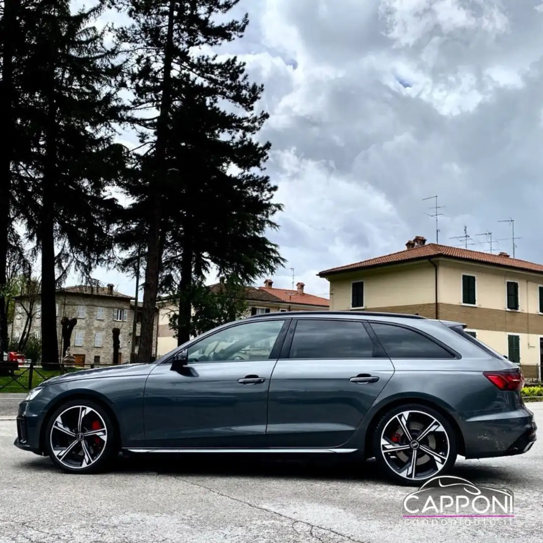 Audi A4 Avant 45 TFSI quattro S tronic S line edition Grijs - 2