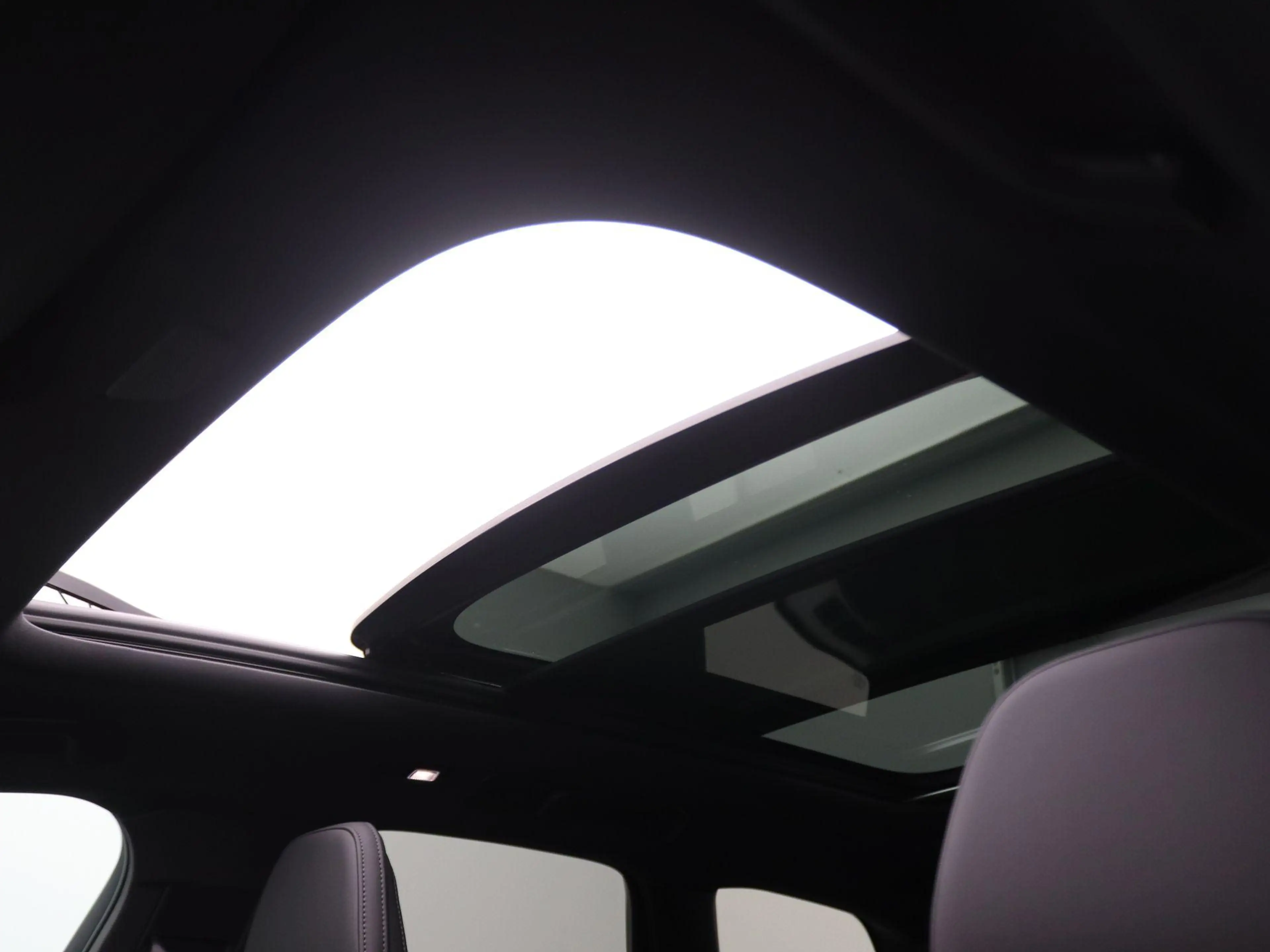Volvo XC60 2.0 T6 Plug-in hybrid AWD Plus Dark 355PK Aut. Pan — photo 47