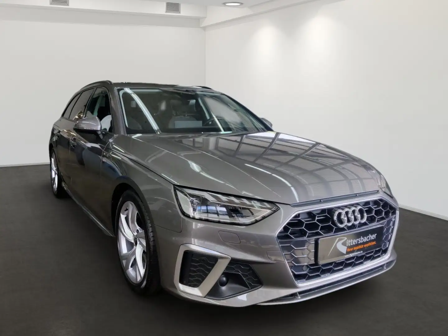 Audi A4 s-line 35 TDI Busi+TourPaket Standheizu Grau - 2