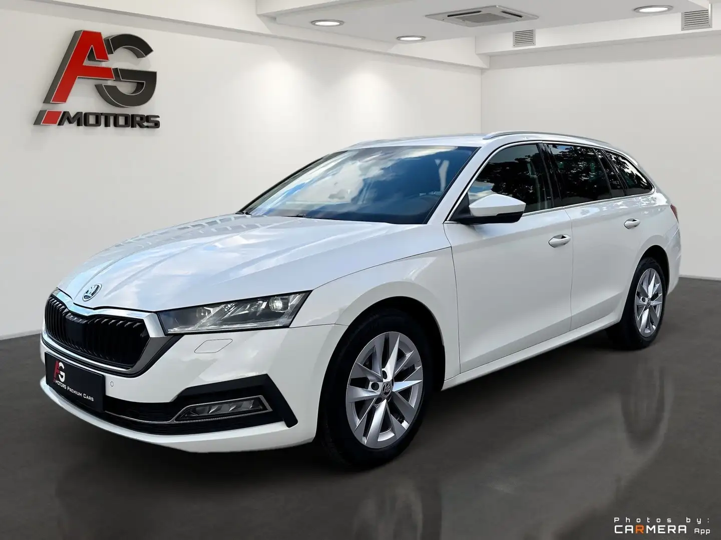 Skoda Octavia Combi 2,0 TDI Premium DSG/Virtual Cockpit/LED/Nav Weiß - 1