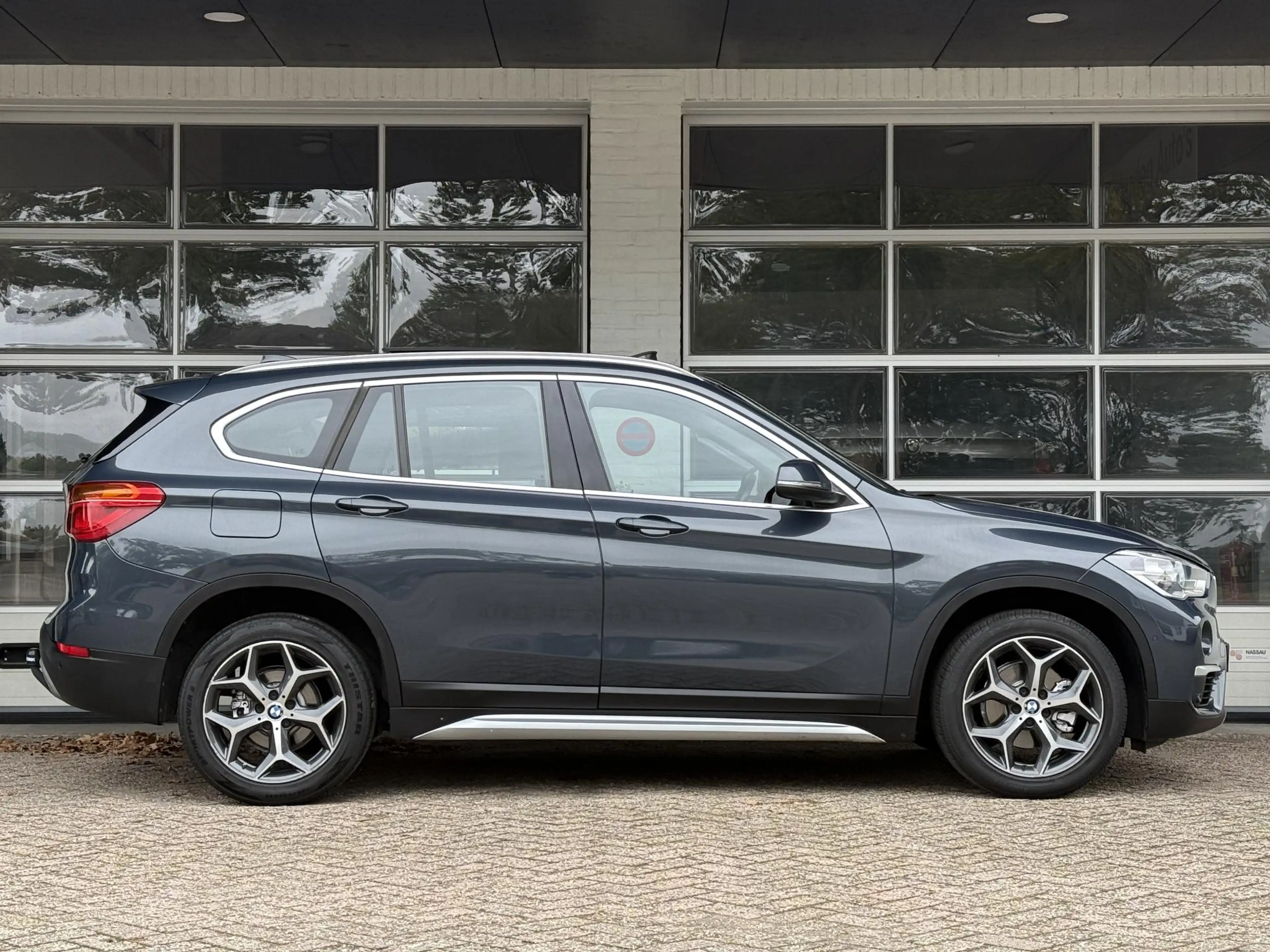 BMW X1 sDrive18i X LINE | HEAD UP | PANORAMA | CAMERA | S — photo 9