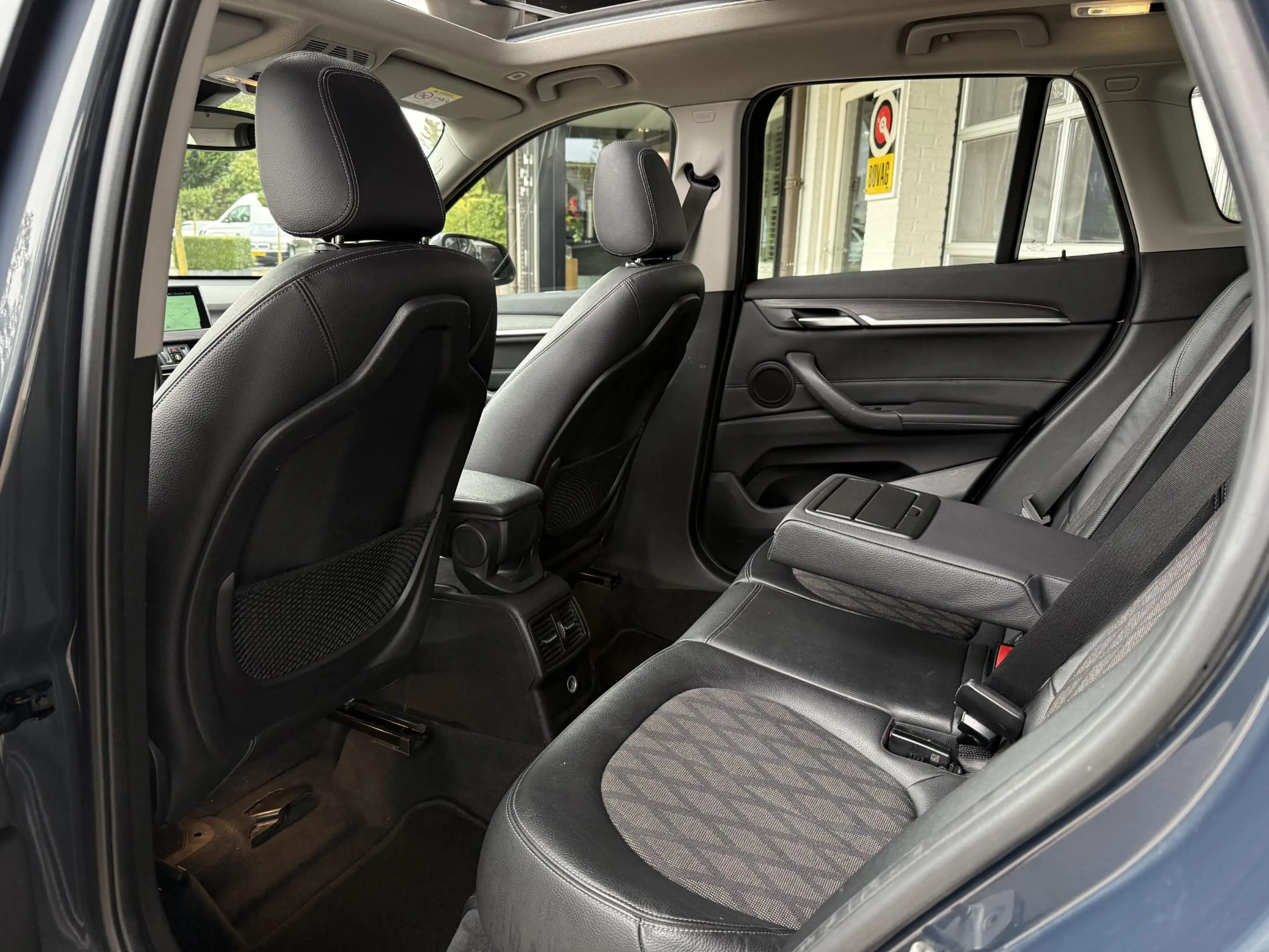BMW X1 sDrive18i X LINE | HEAD UP | PANORAMA | CAMERA | S — photo 6