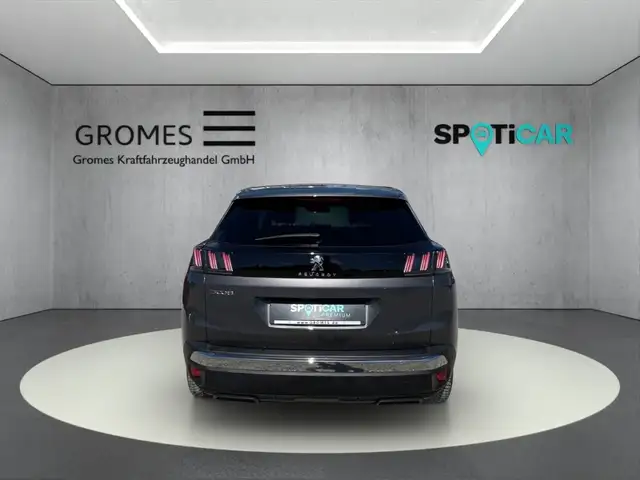 Peugeot 3008 view 4