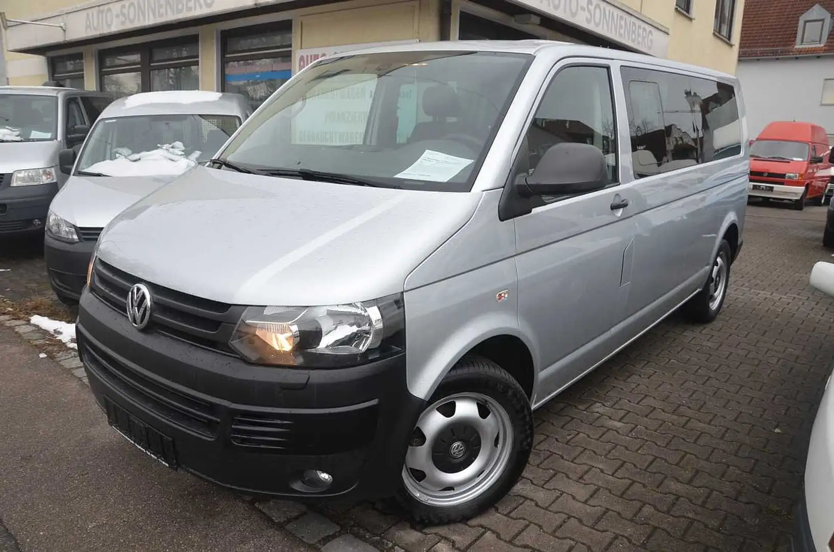 Volkswagen T5 Bus 2.0TDI,  4Motion,  langer Radstand, Plateado - 1