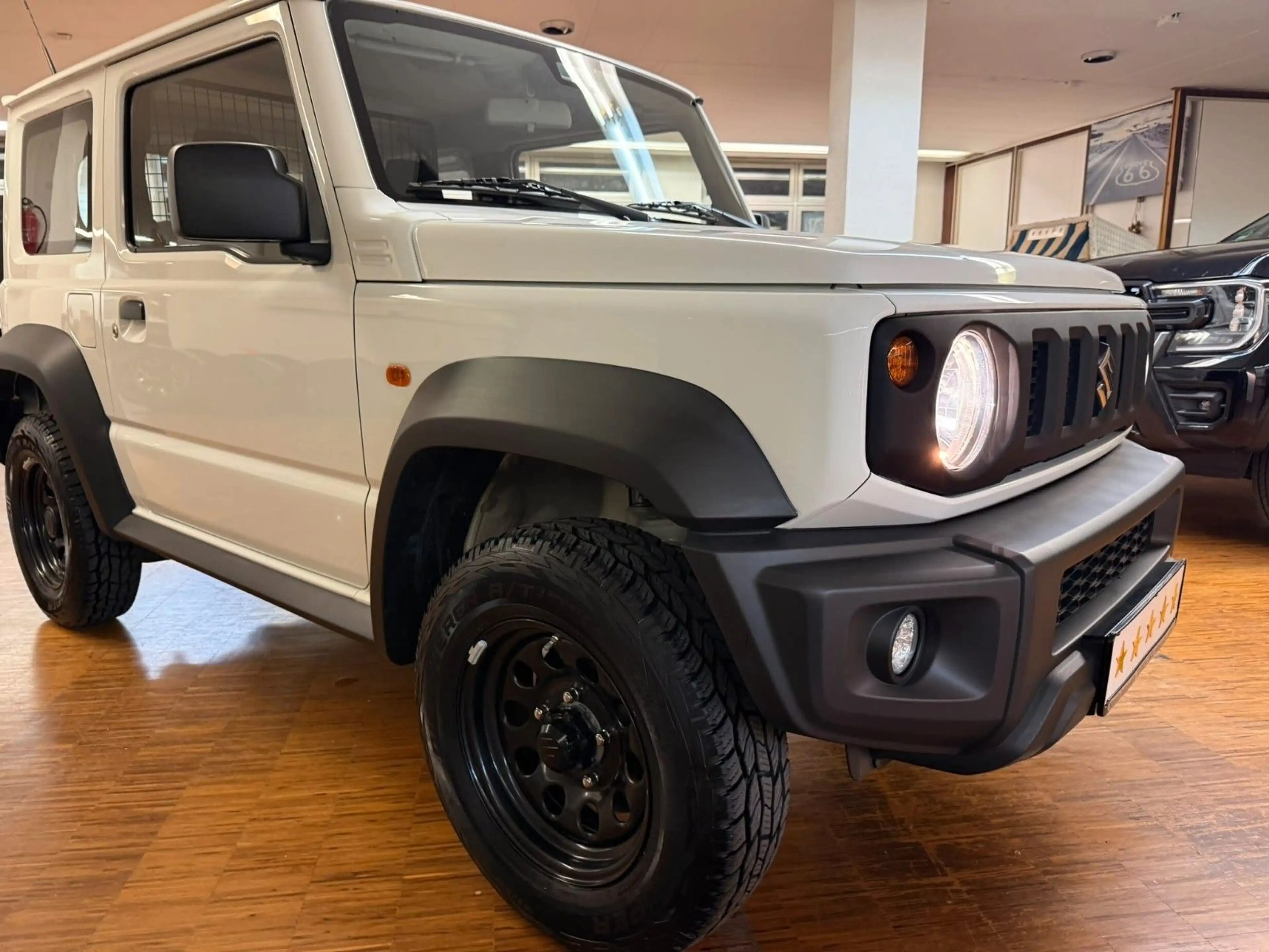 Suzuki Jimny 1.5 ALLGRIP NFZ MIT MWST — photo 8